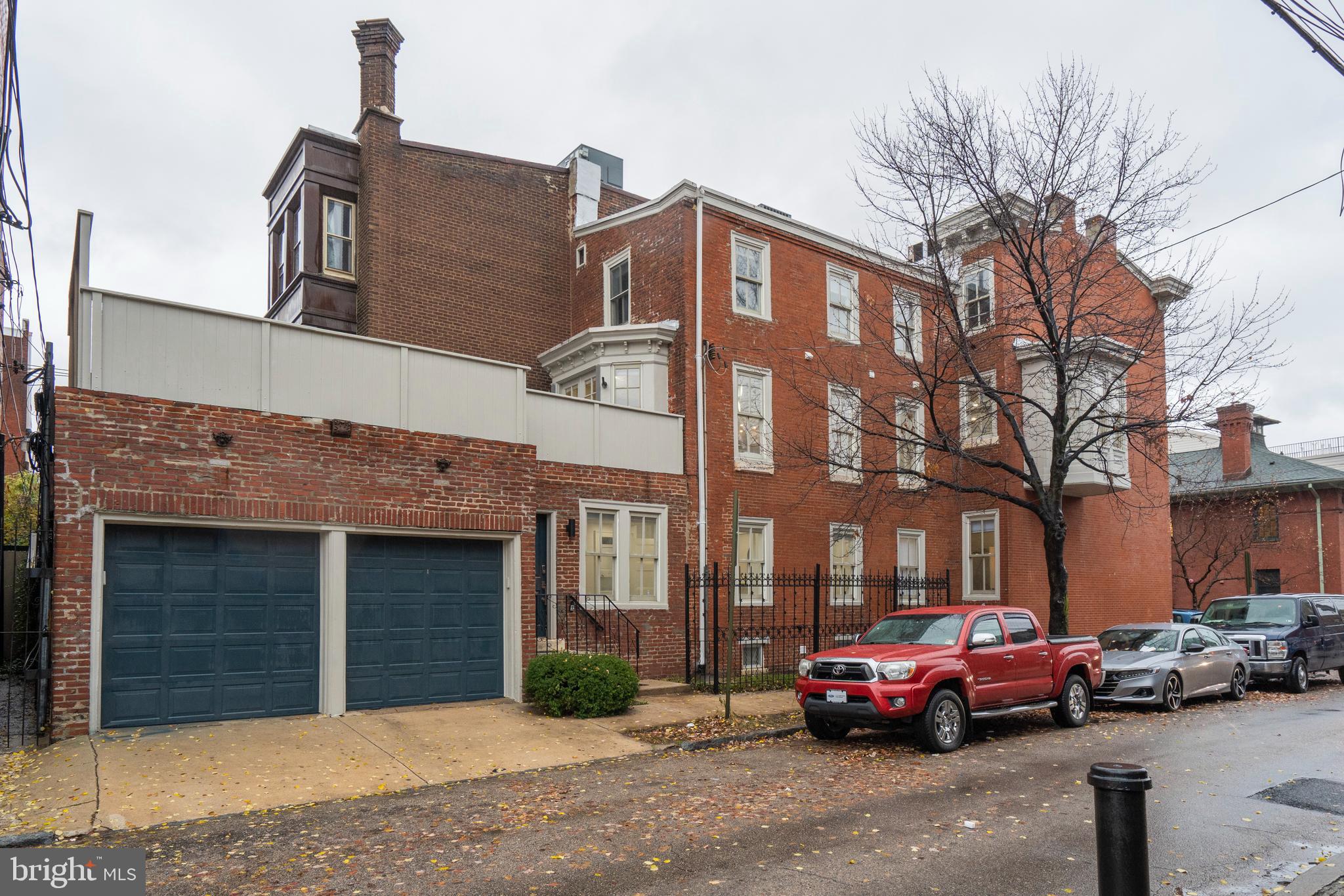 FAIRMOUNT - Residential