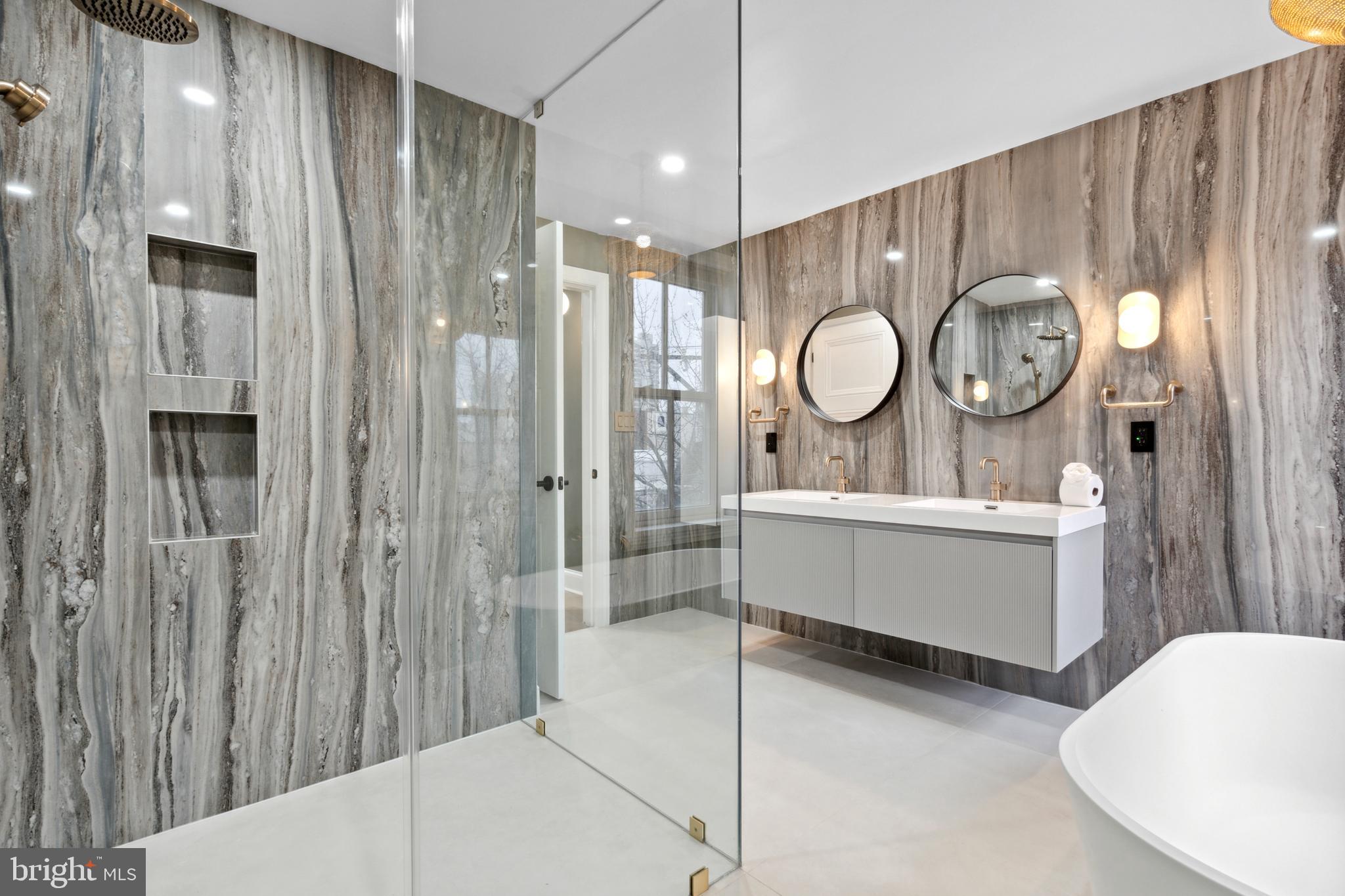 FAIRMOUNT - Residential