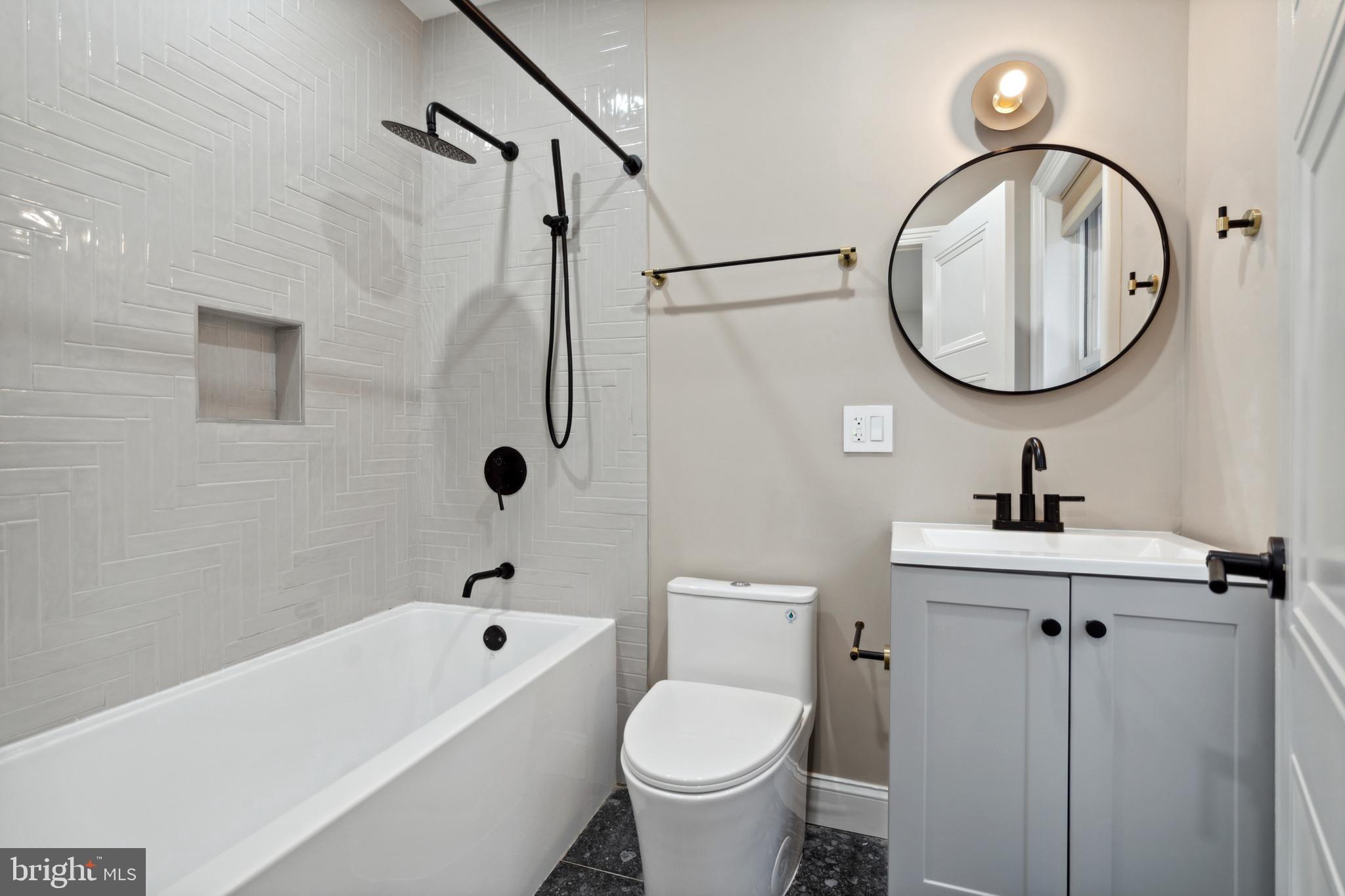 FAIRMOUNT - Residential