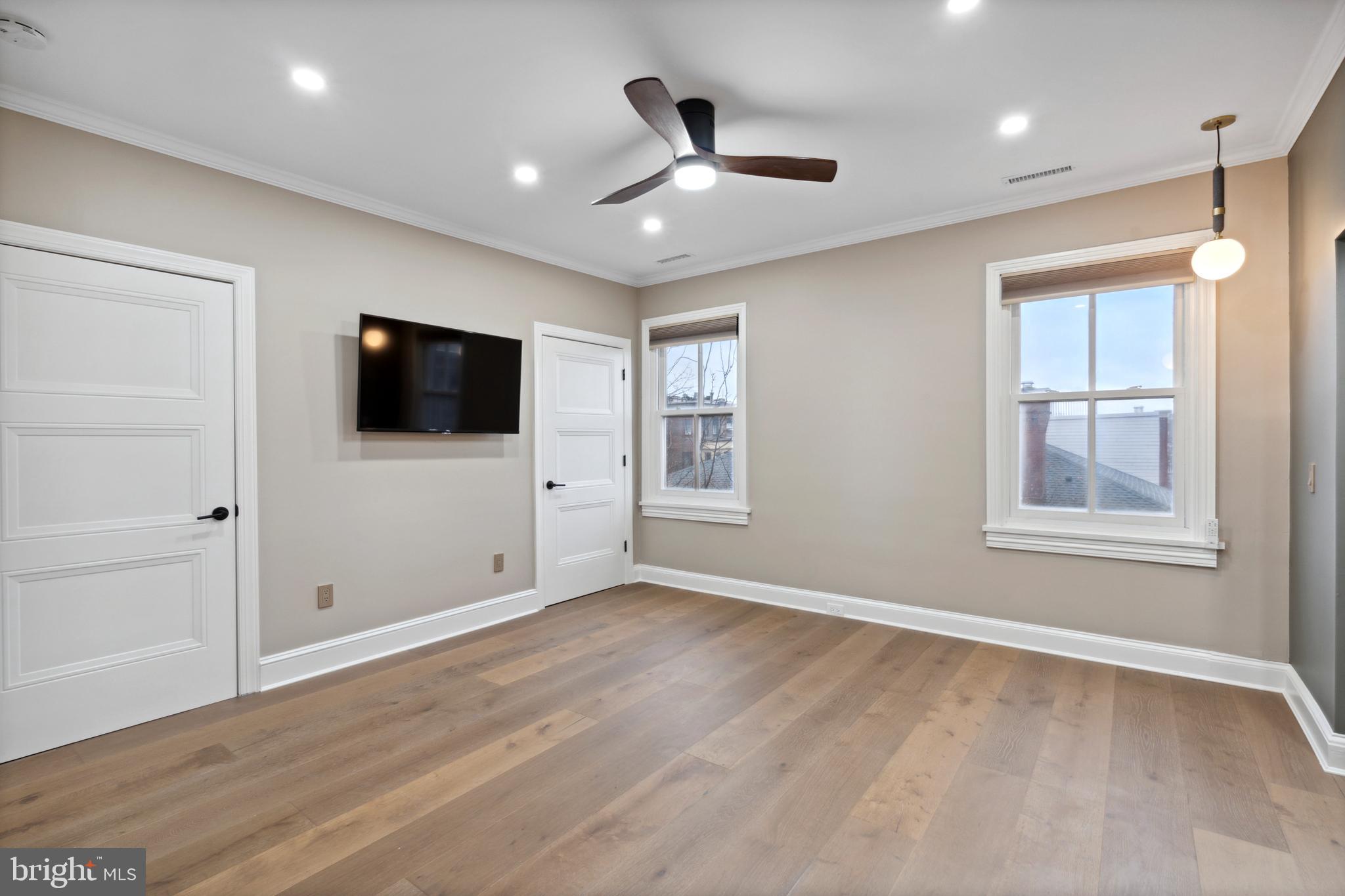 FAIRMOUNT - Residential