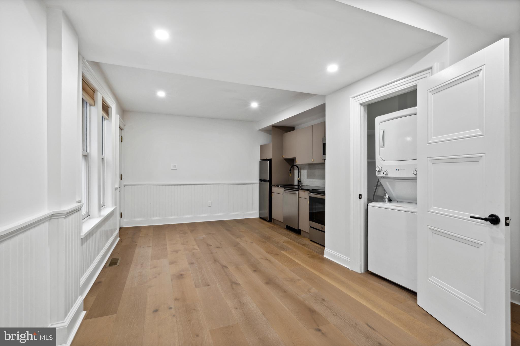 FAIRMOUNT - Residential