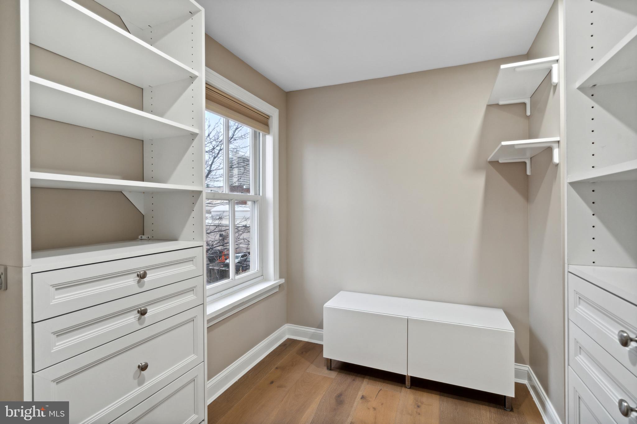 FAIRMOUNT - Residential