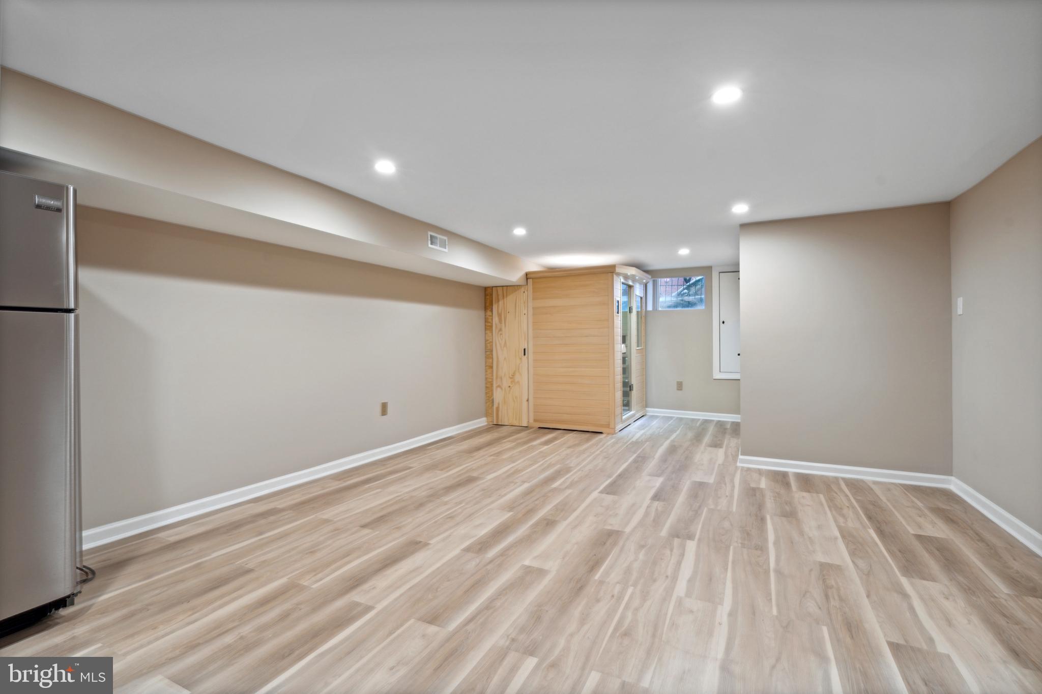 FAIRMOUNT - Residential