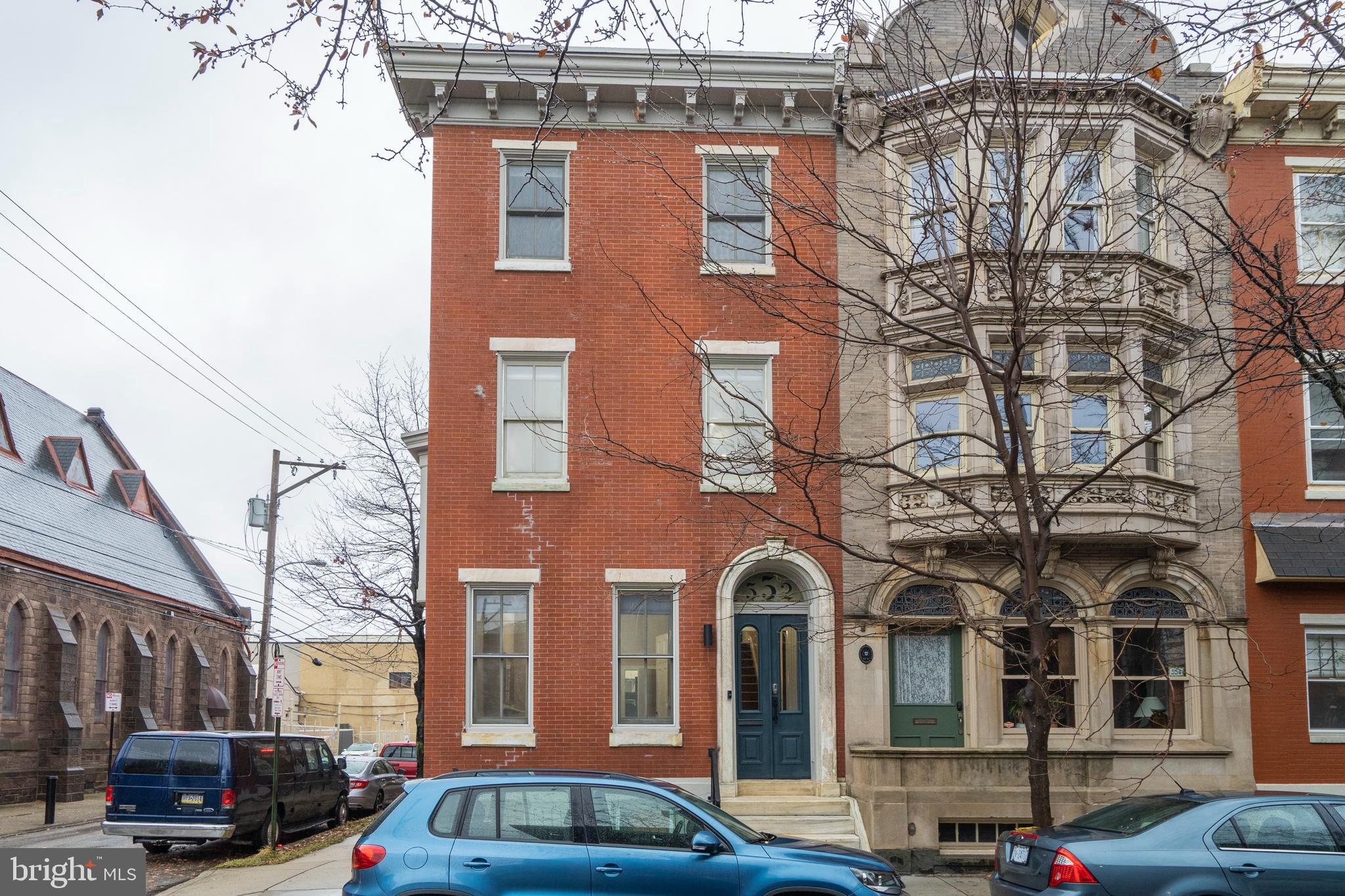 FAIRMOUNT - Residential