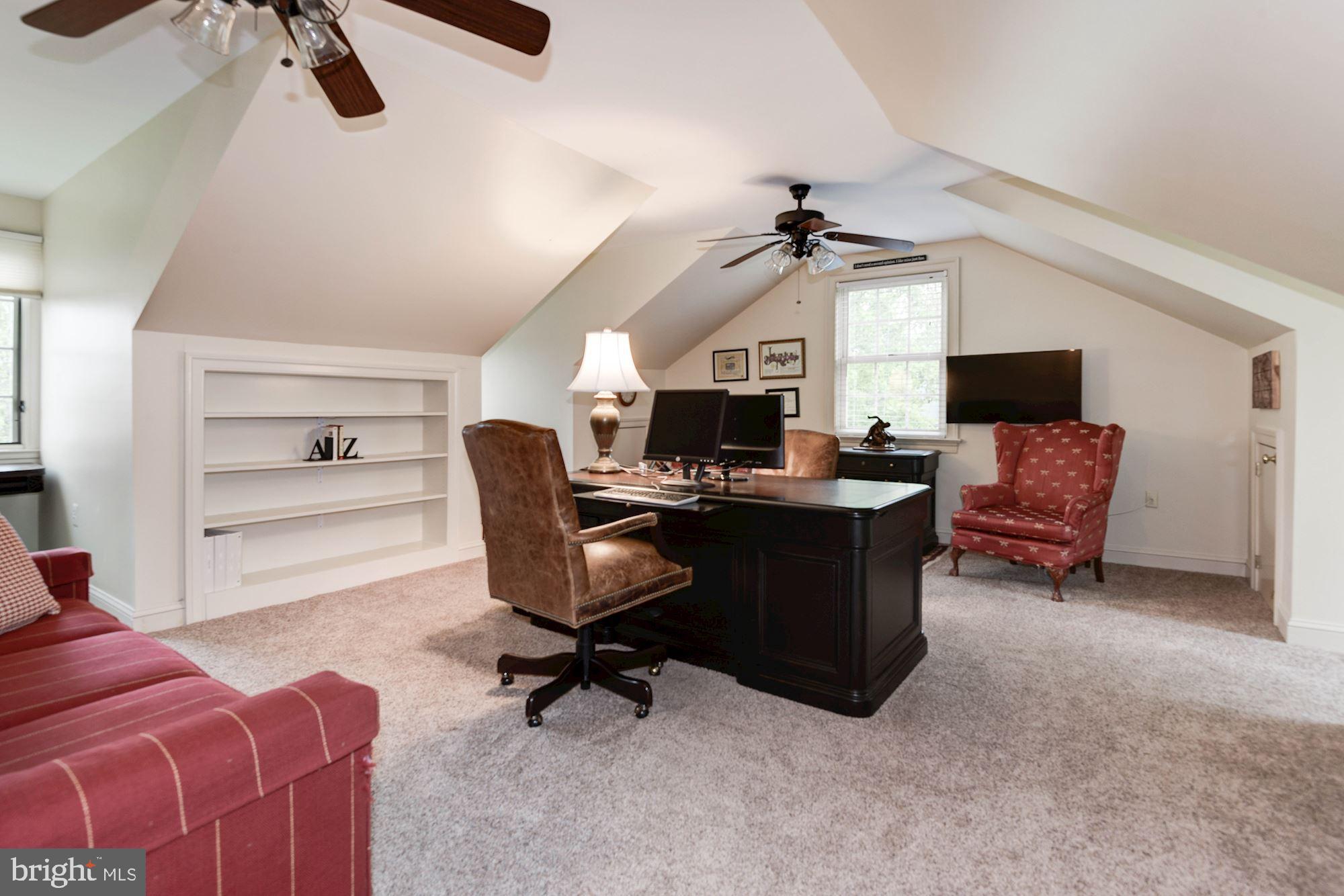 FEDERAL VILLAGE - Residential Lease