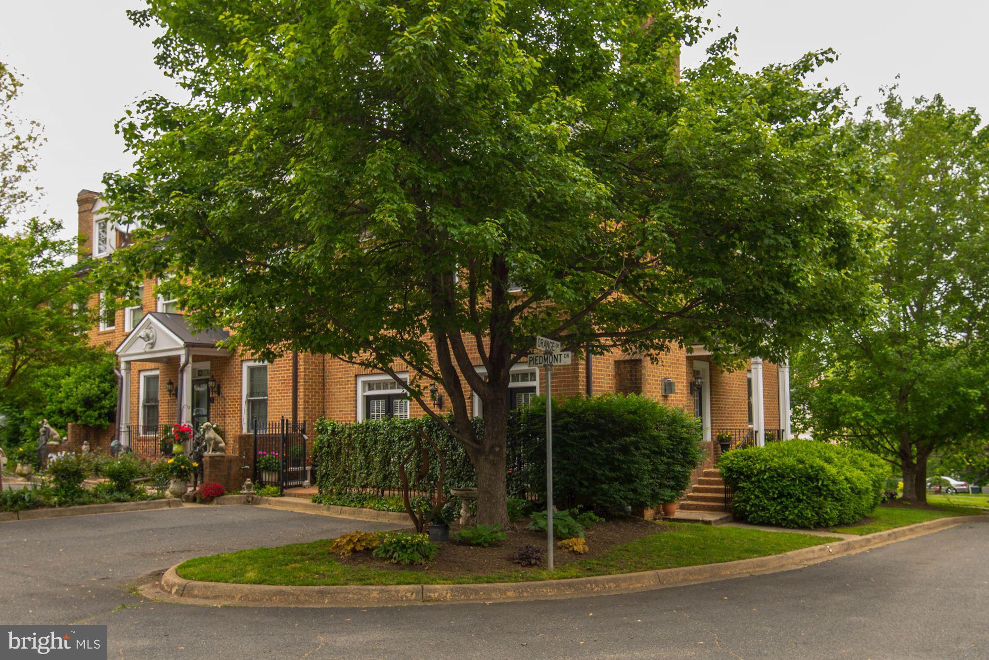 FEDERAL VILLAGE - Residential Lease