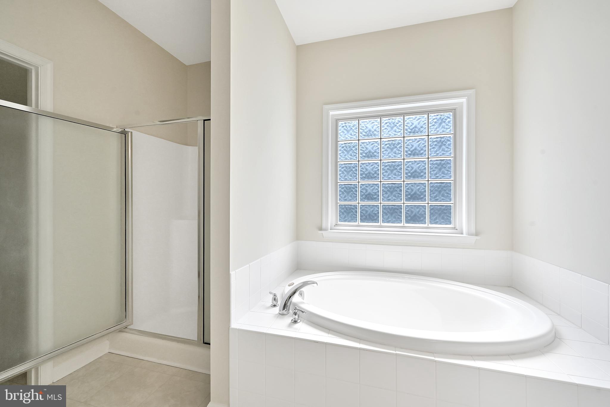 OYSTER HARBOR - Residential