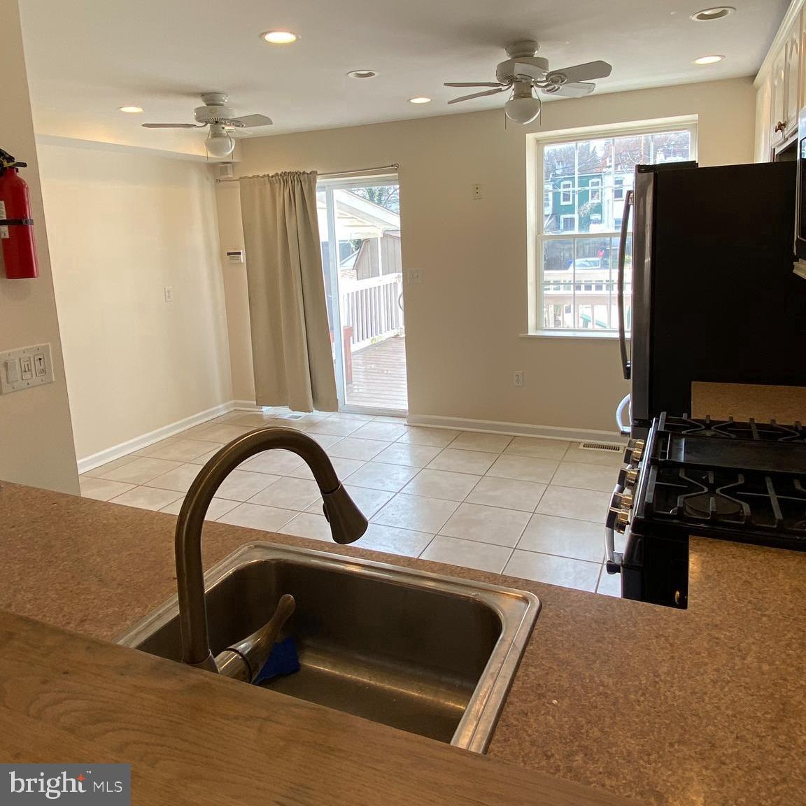 WOODBERRY - Residential Lease