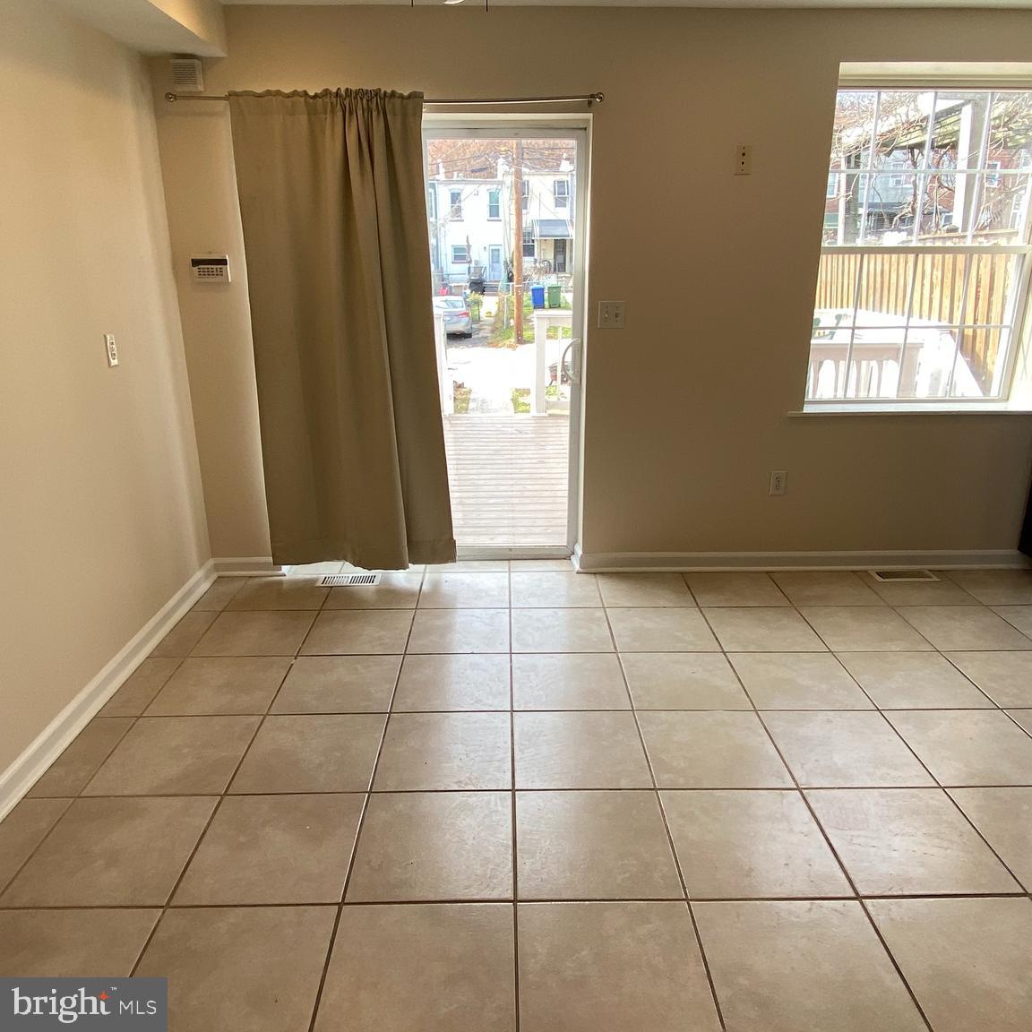 WOODBERRY - Residential Lease