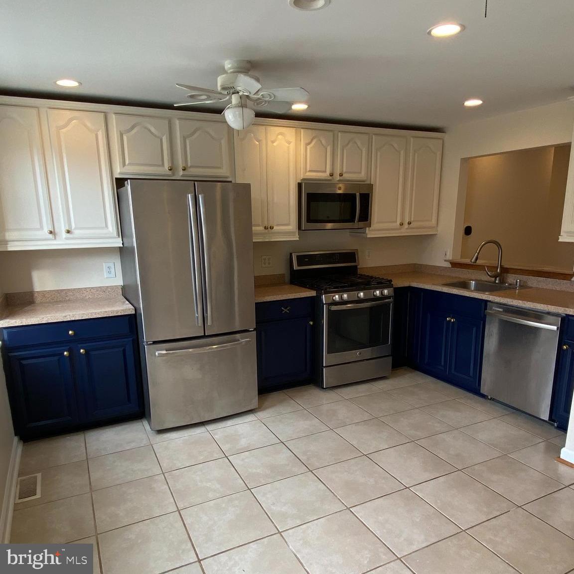 WOODBERRY - Residential Lease