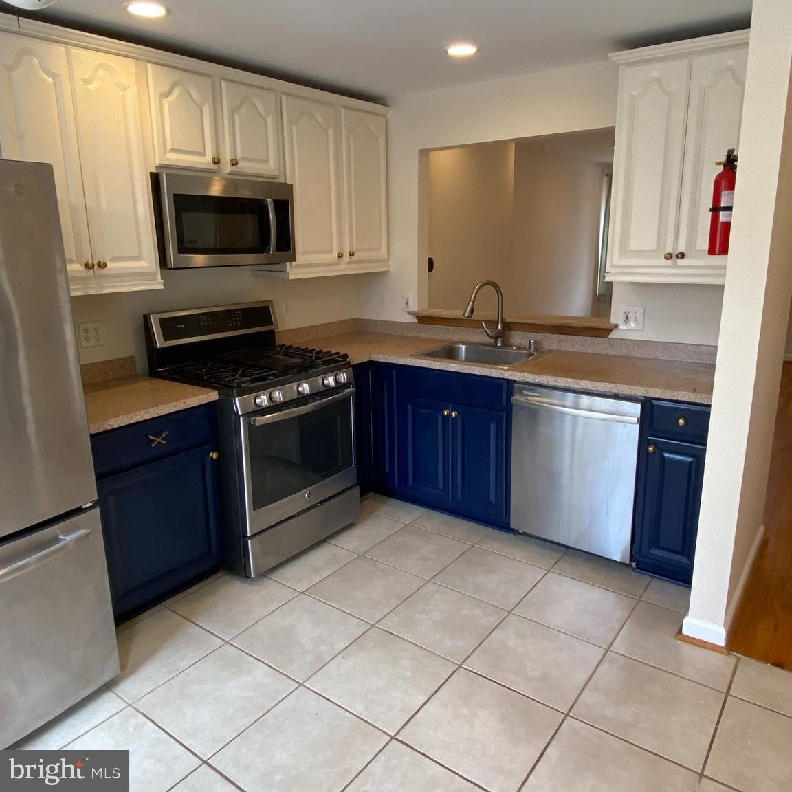 WOODBERRY - Residential Lease