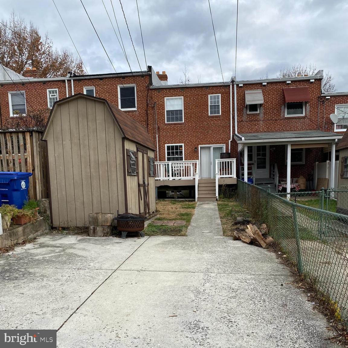 WOODBERRY - Residential Lease