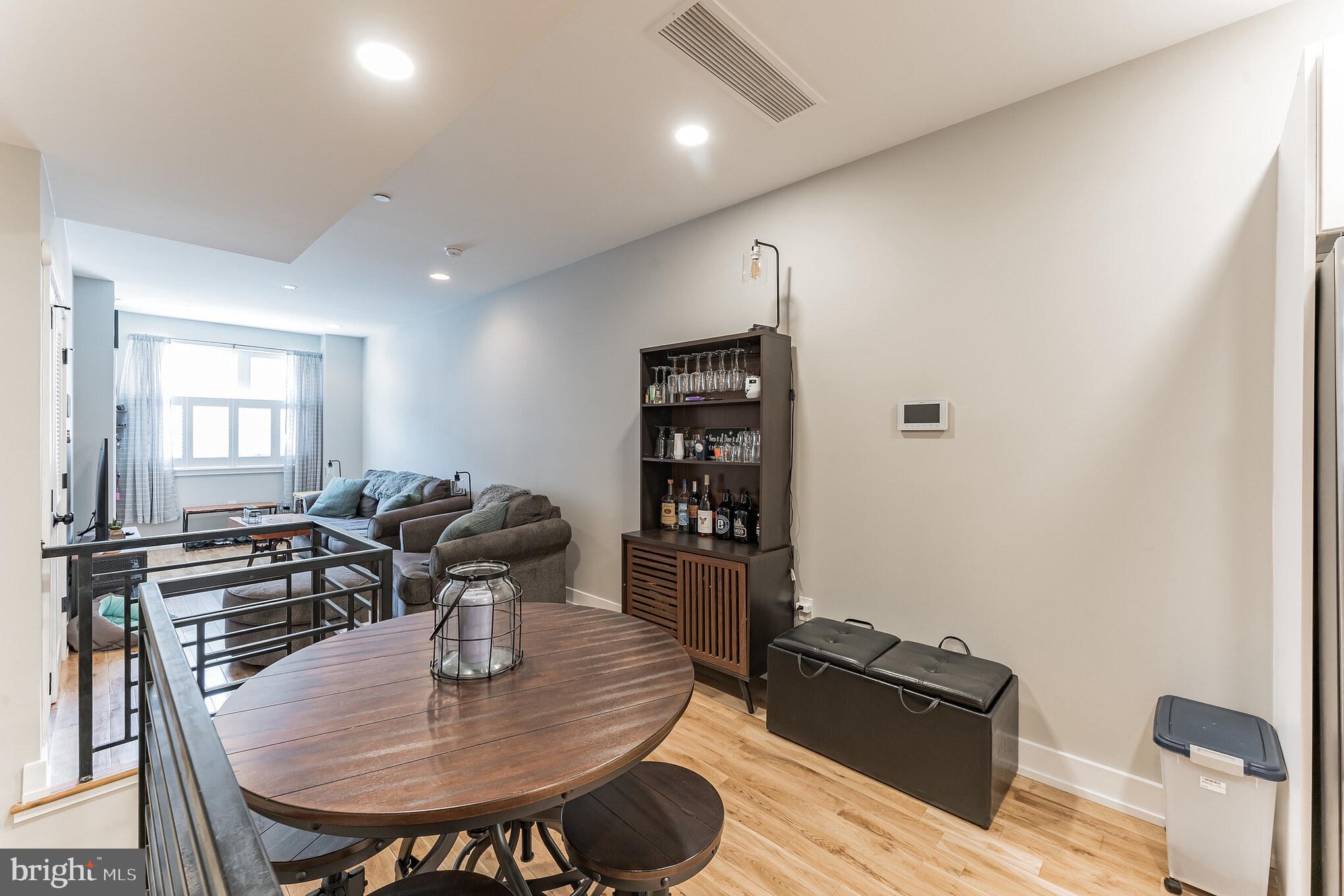 LUDLOW - Residential