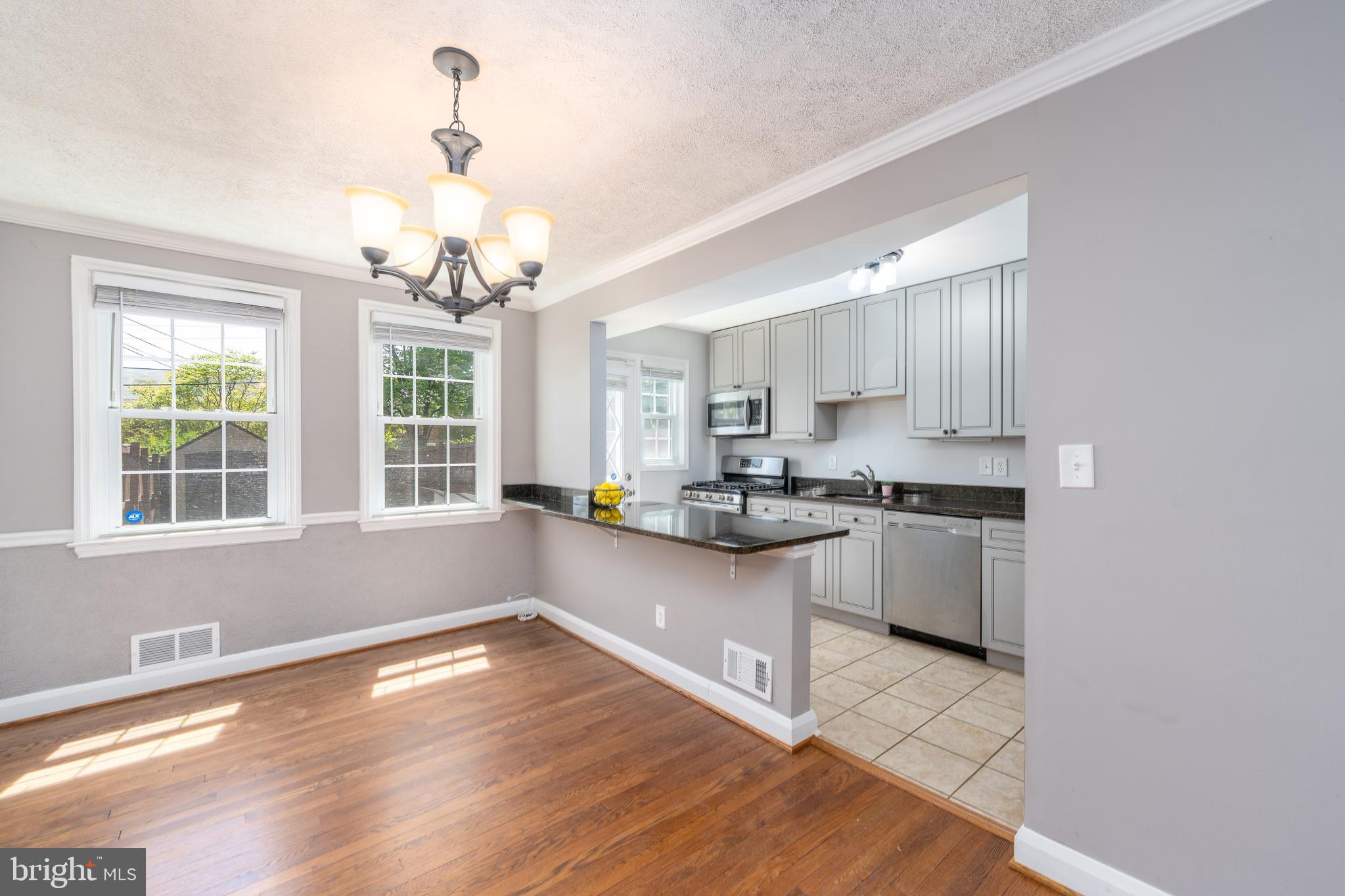 KNETTISHALL - Residential Lease