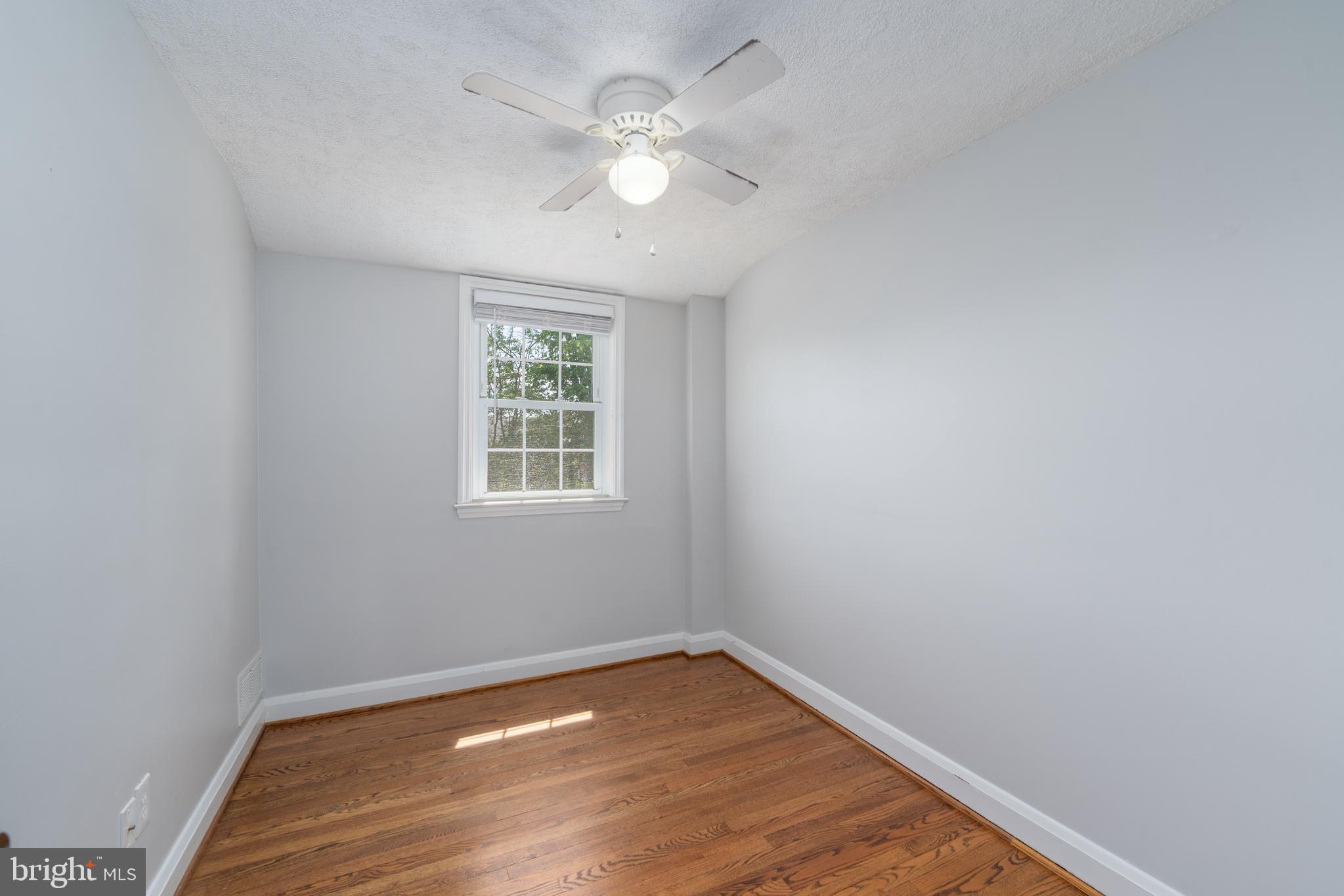 KNETTISHALL - Residential Lease