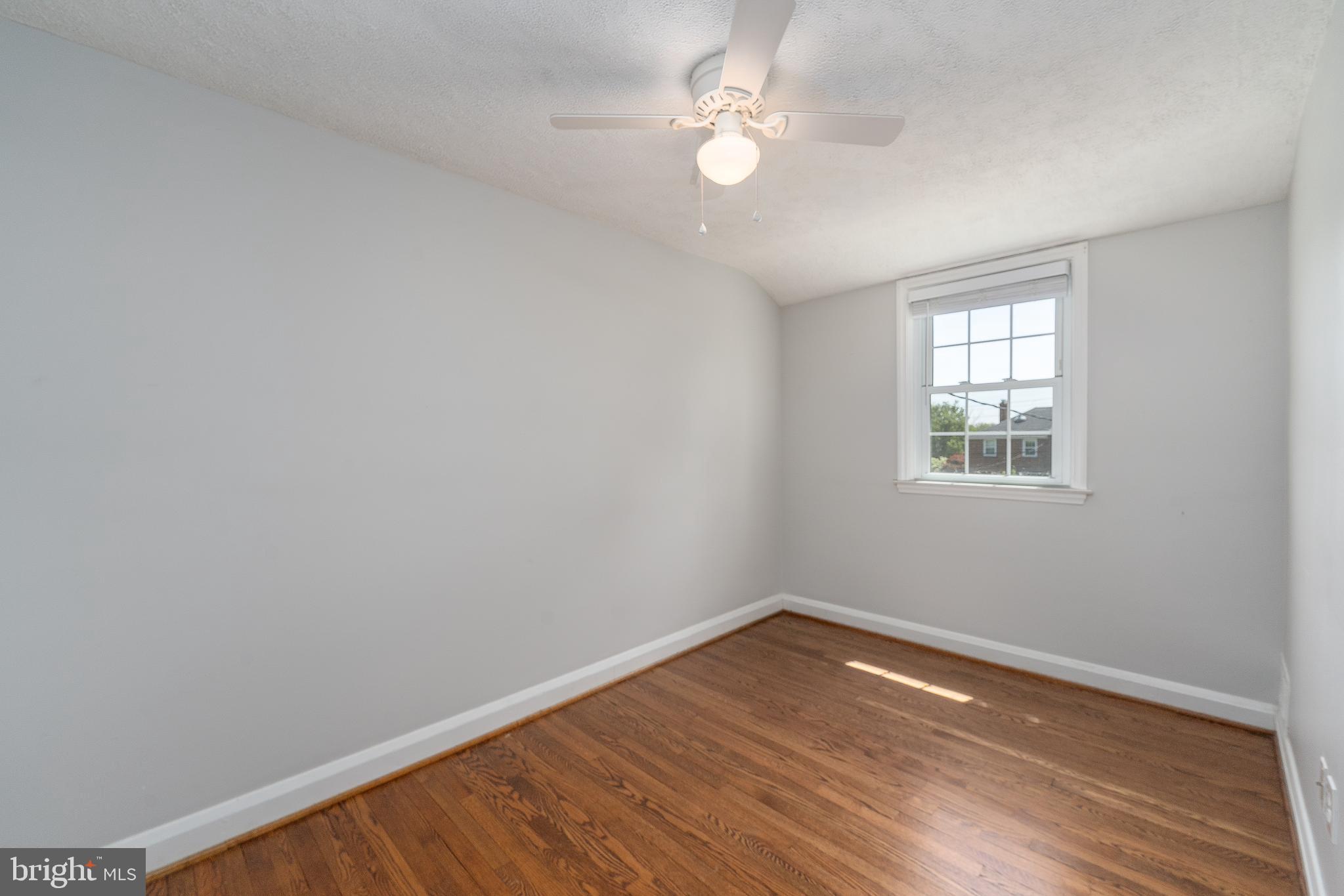 KNETTISHALL - Residential Lease