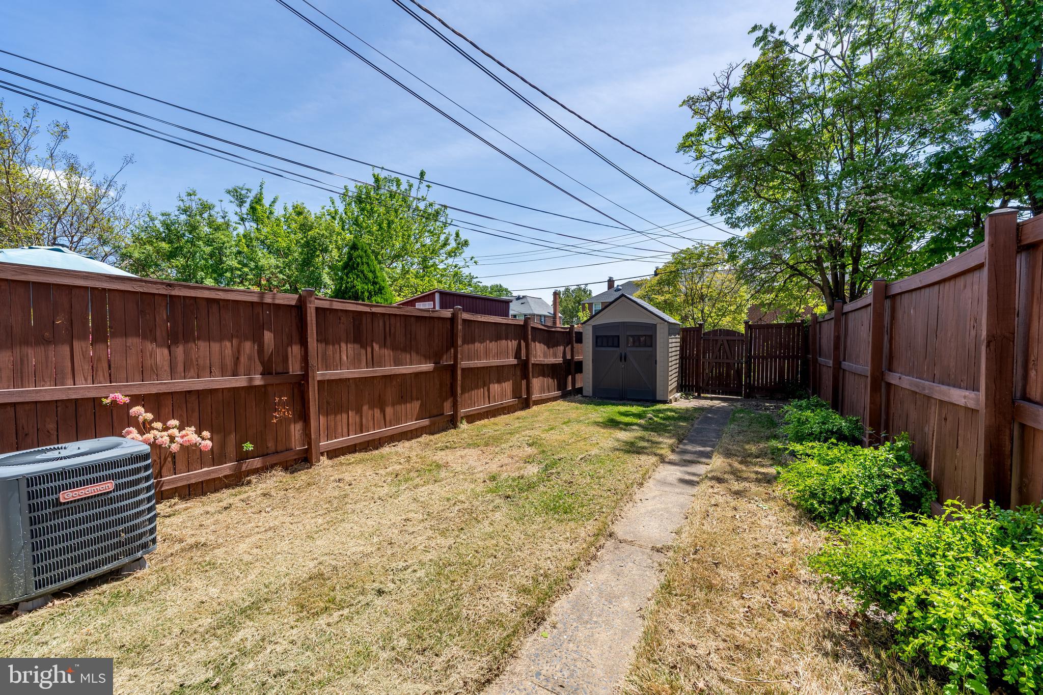 KNETTISHALL - Residential Lease