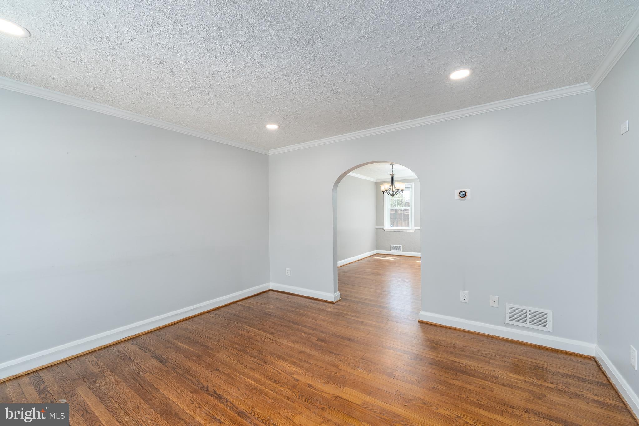 KNETTISHALL - Residential Lease