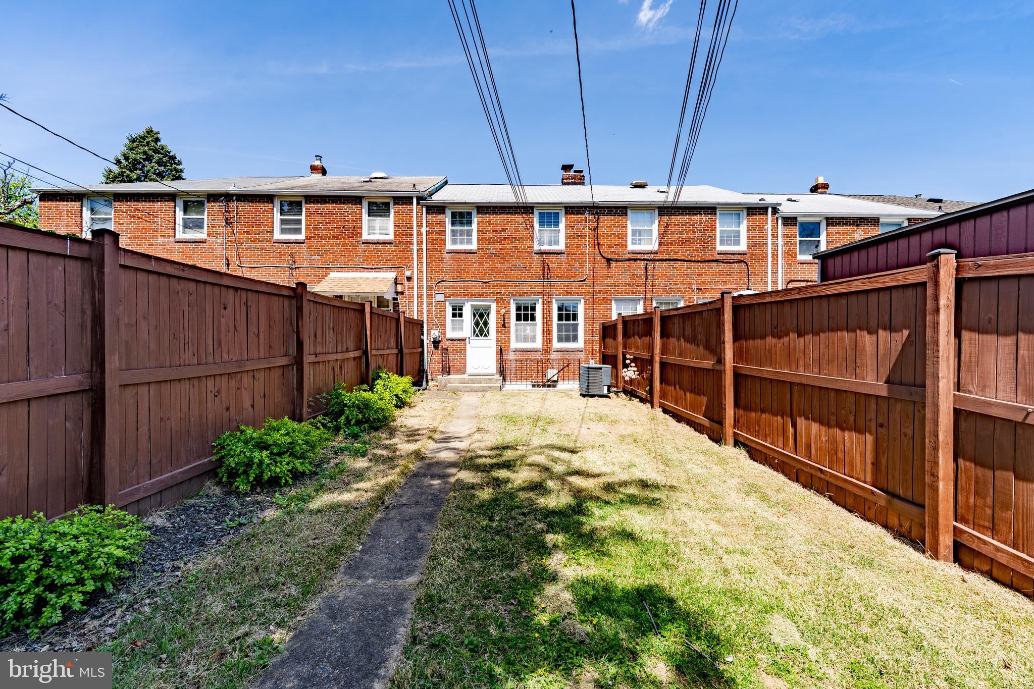 KNETTISHALL - Residential Lease