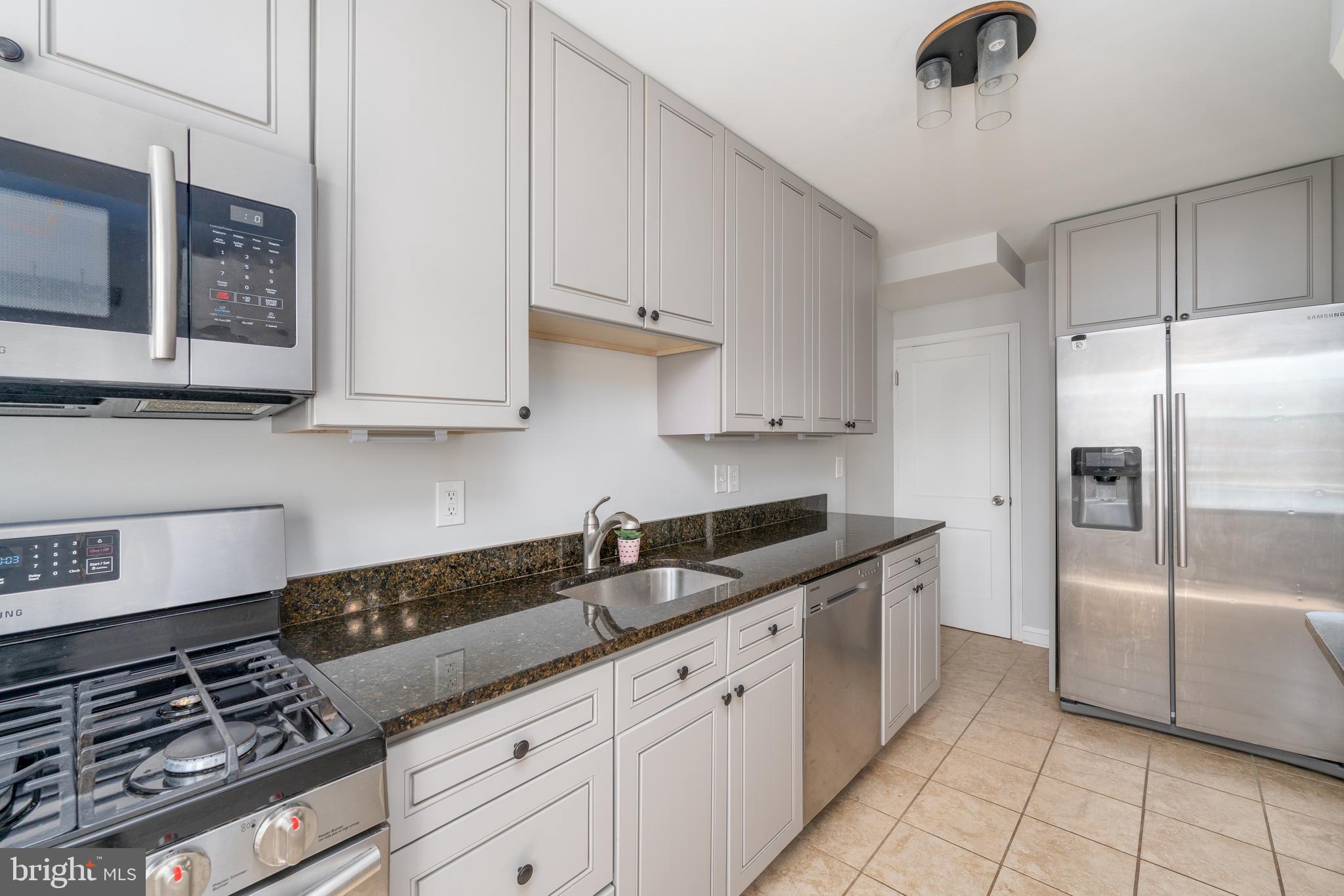 KNETTISHALL - Residential Lease