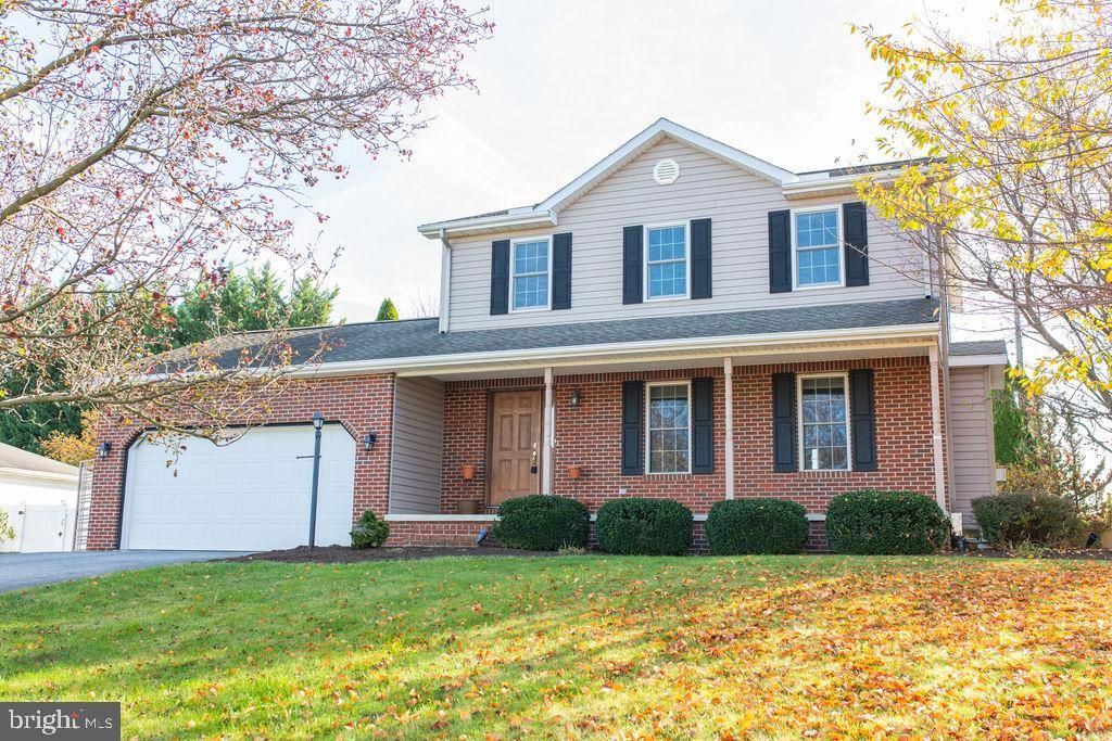 Photo of 233 Carmack Drive, CHAMBERSBURG, PA 17202 (MLS # PAFL2032942)