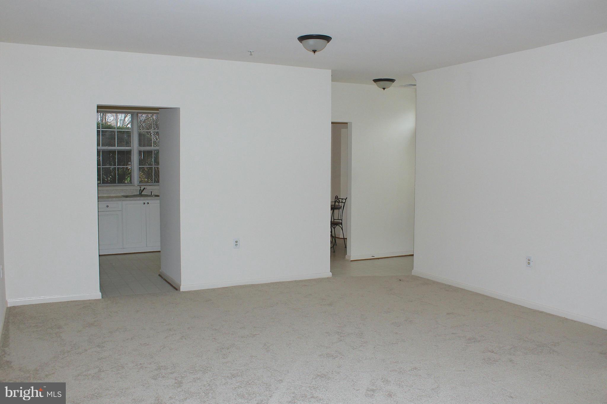 NANTUCKET MEWS @ CROFTON - Residential