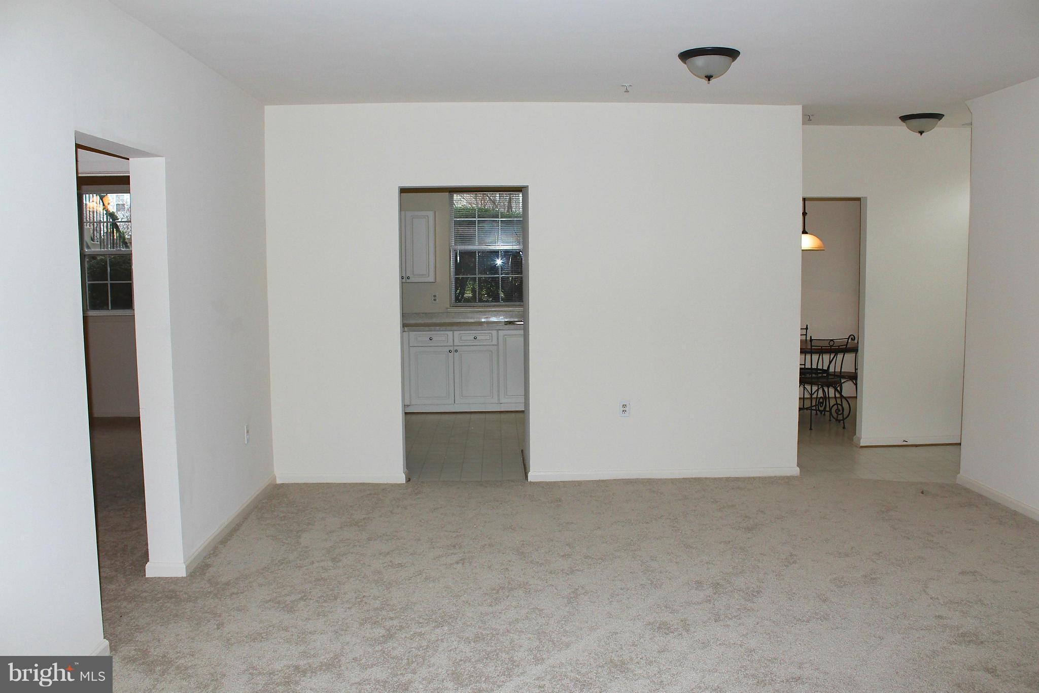 NANTUCKET MEWS @ CROFTON - Residential