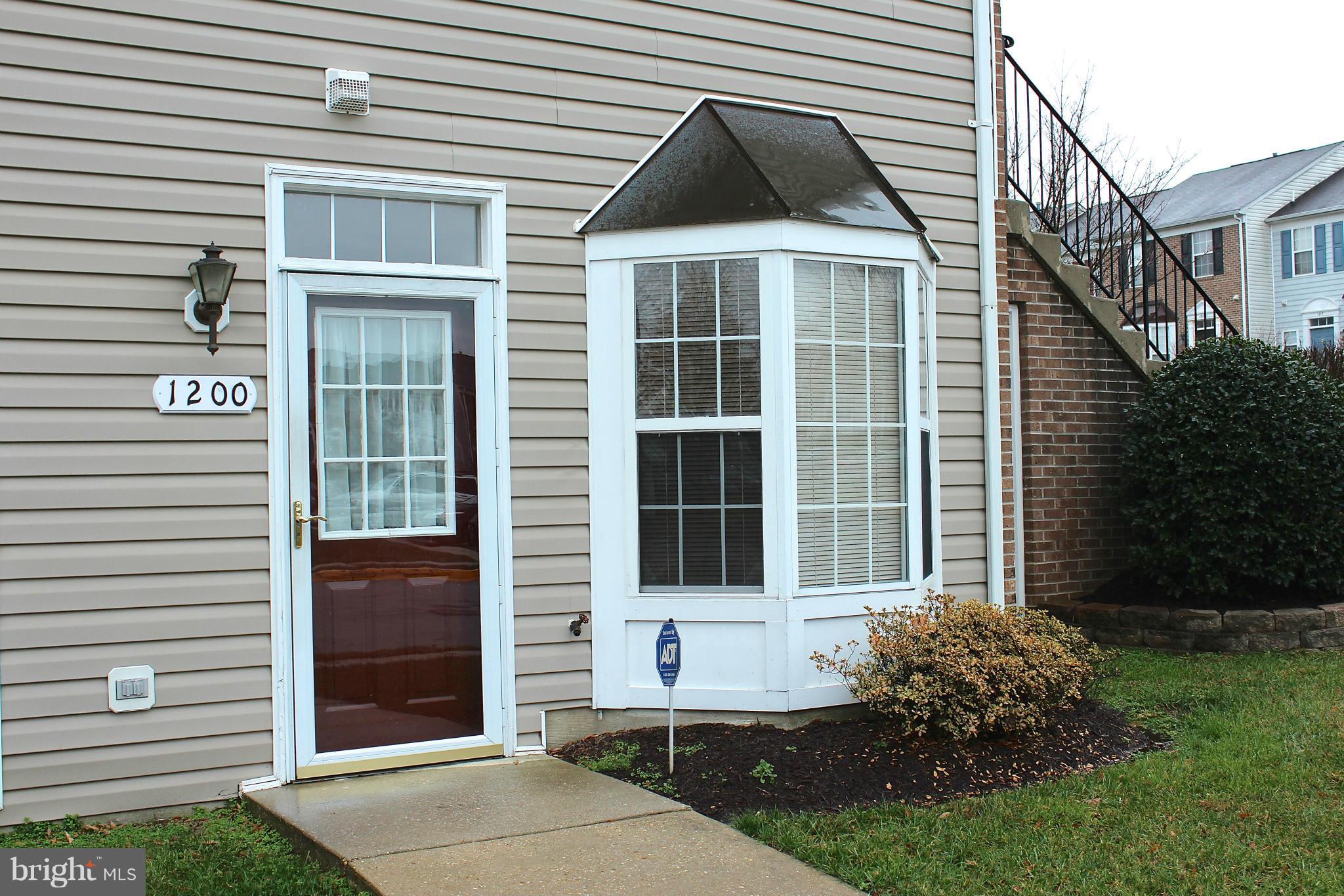 NANTUCKET MEWS @ CROFTON - Residential