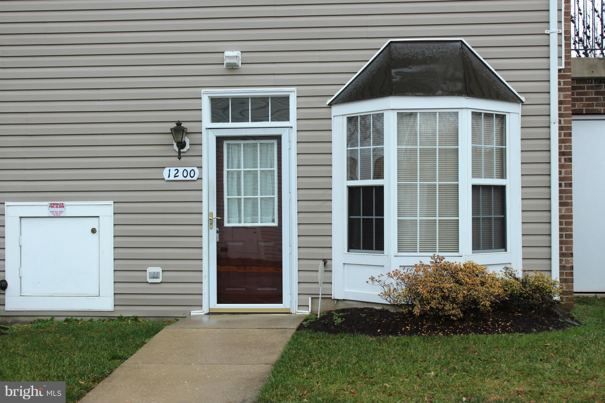 NANTUCKET MEWS @ CROFTON - Residential