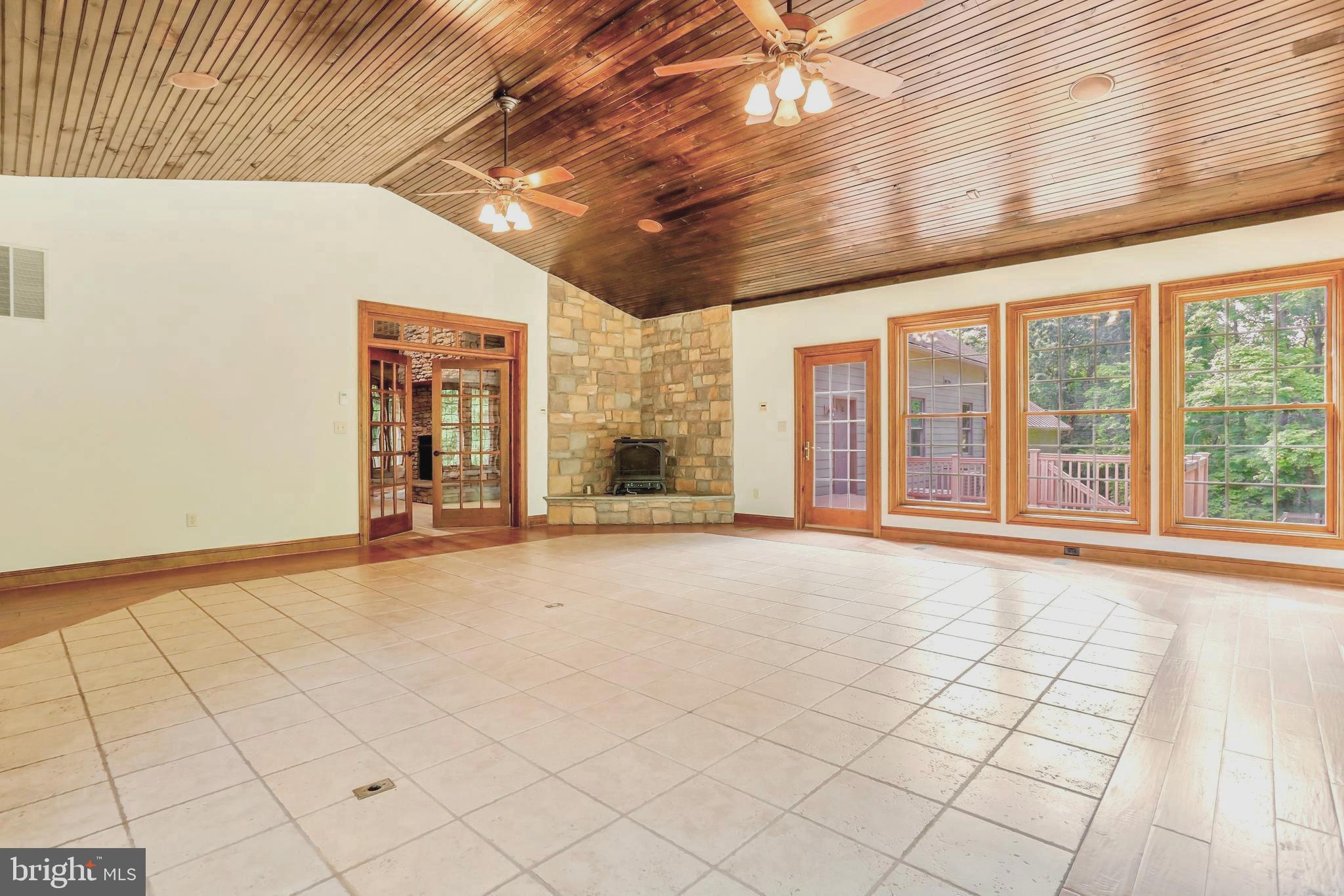 TABLER ESTATES - Residential