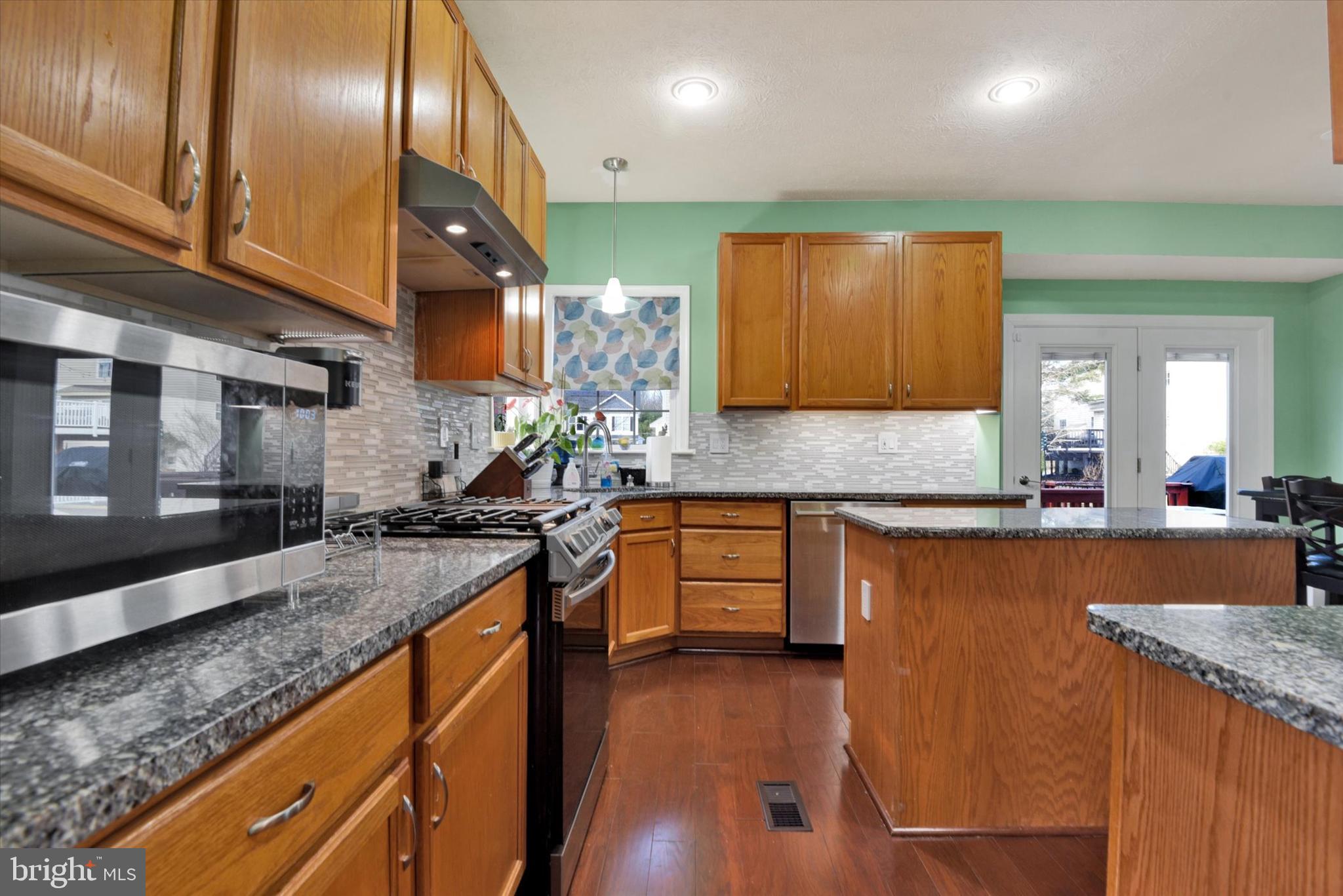 DEFLORA - Residential