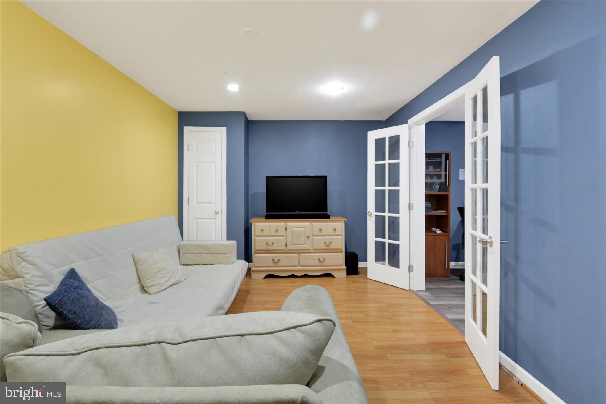 DEFLORA - Residential