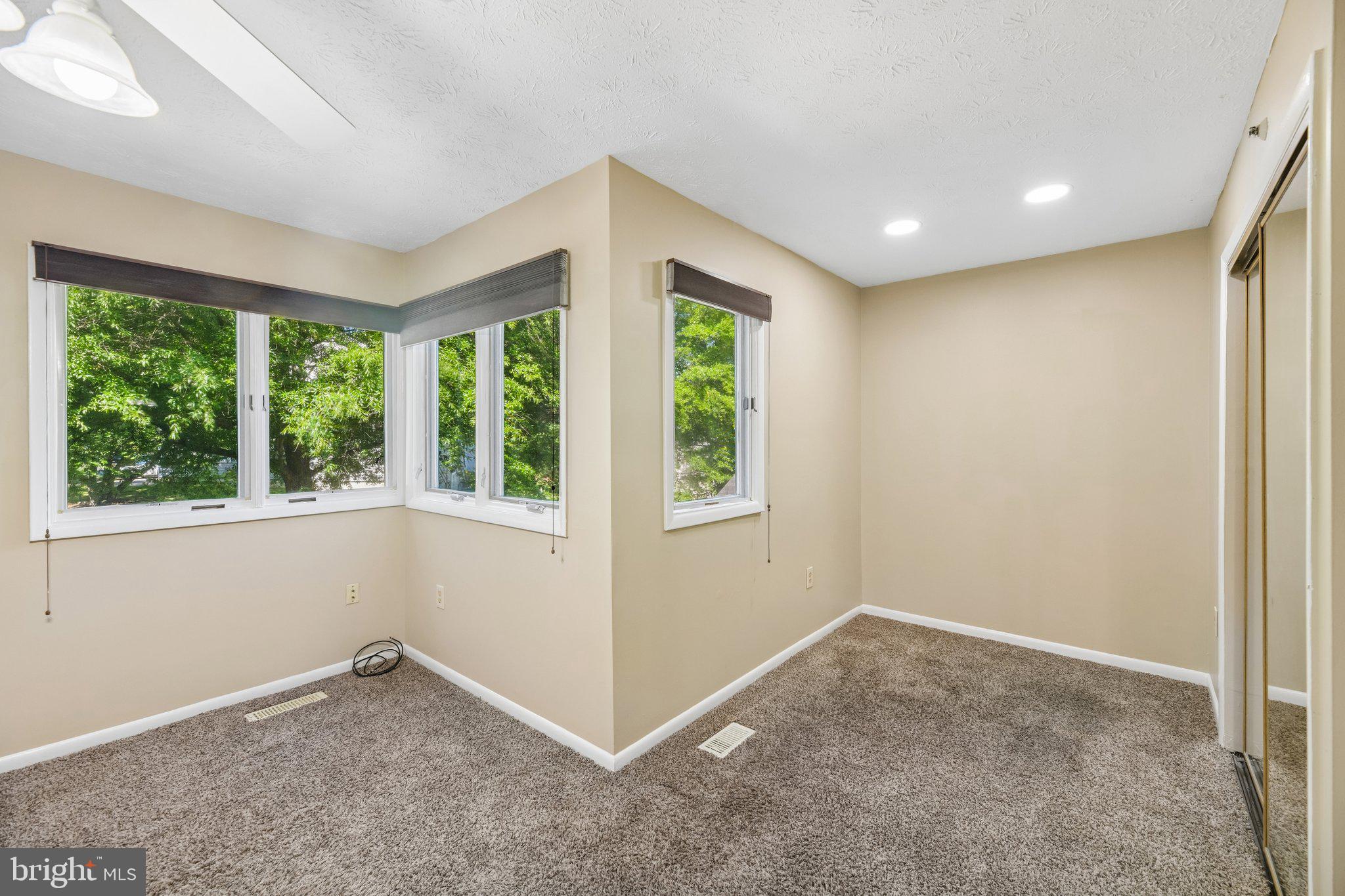 SOUTHVIEW - Residential