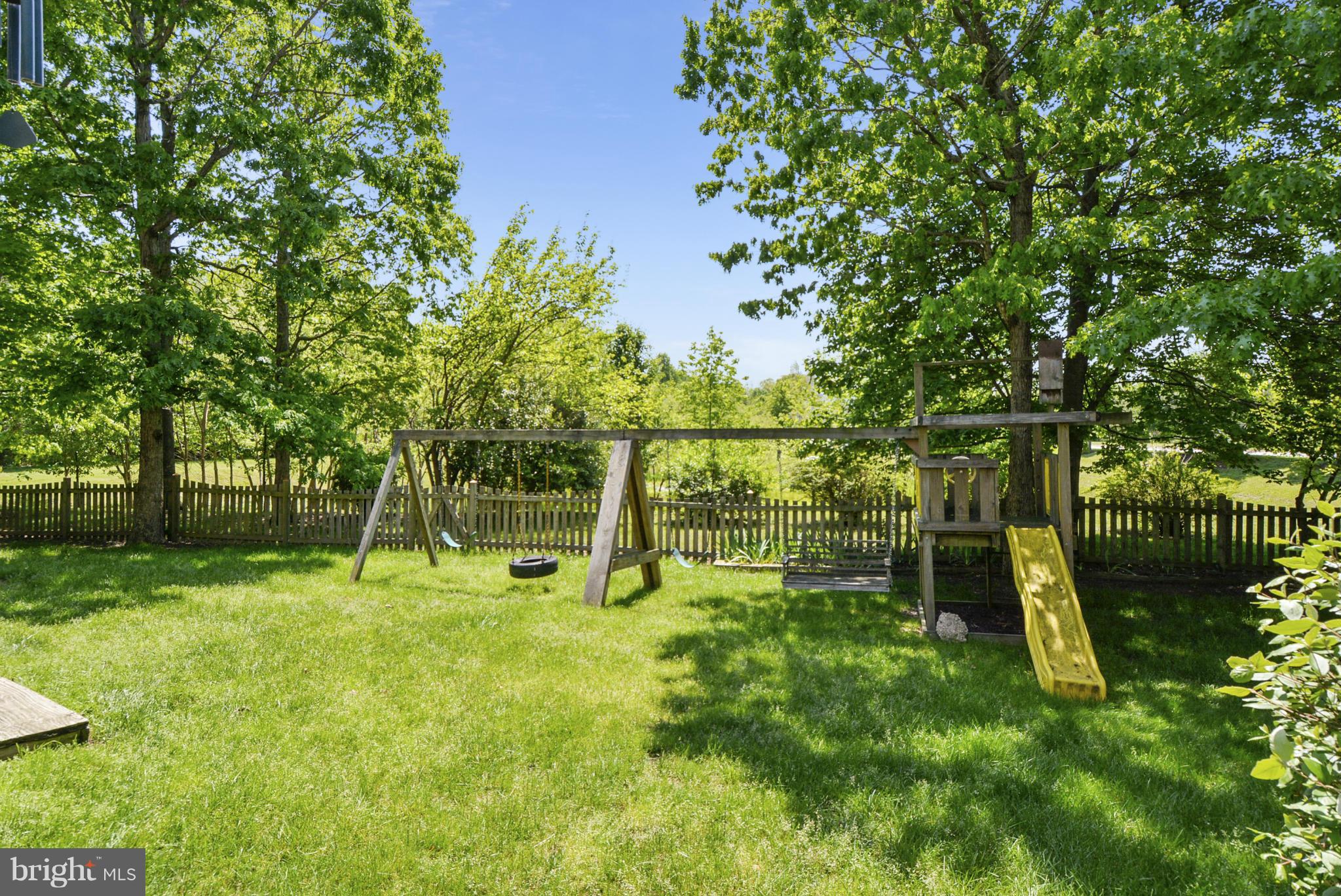 SEVEN OAKS - Residential