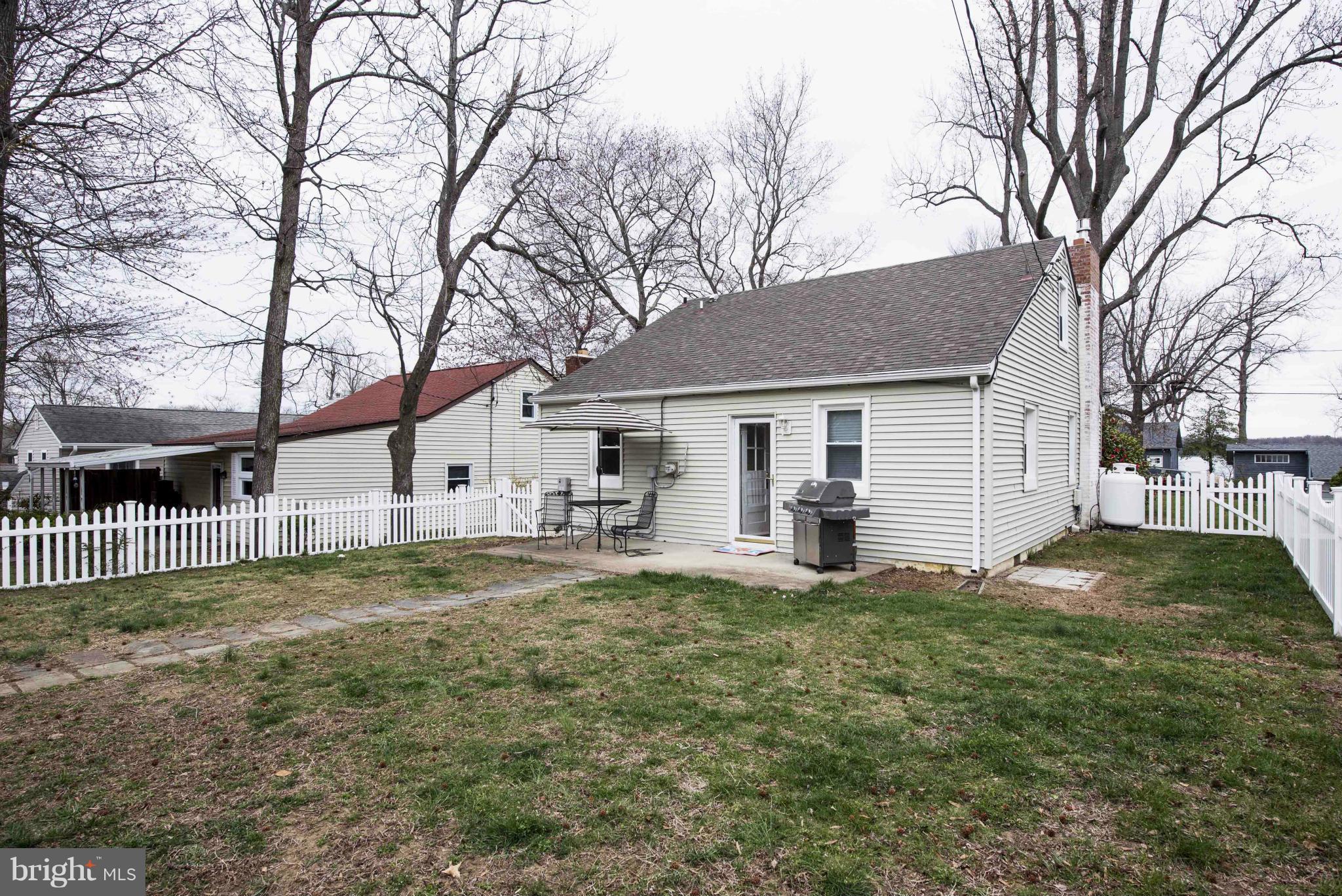 LOCH HAVEN BEACH - Residential