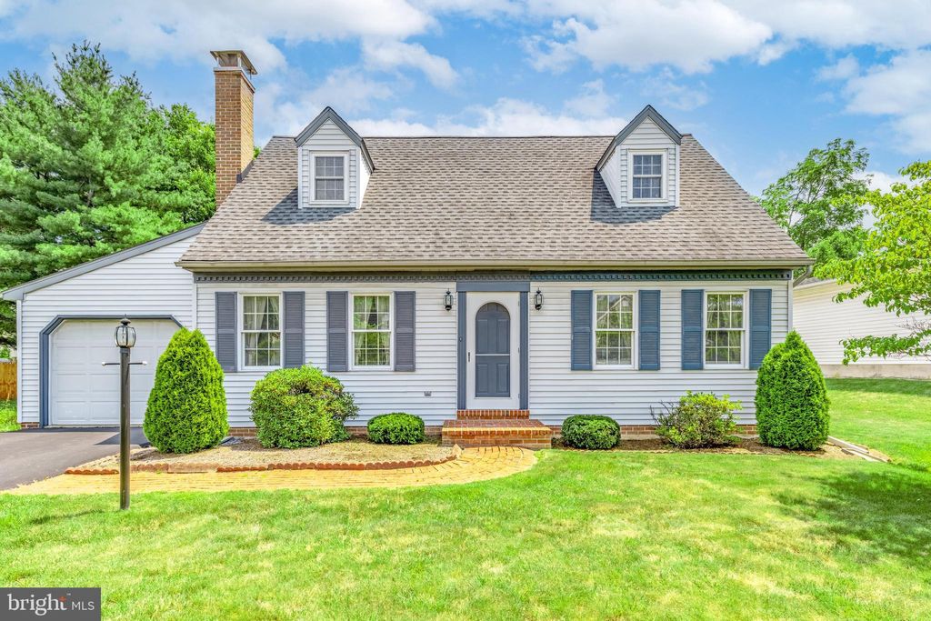 Photo of 102 Hampden Drive, MOUNTVILLE, PA 17554 (MLS # PALA2072774)