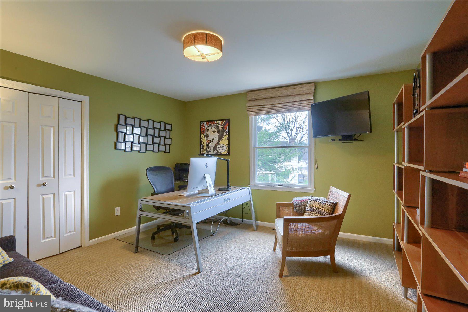 FOREST HILLS - Residential