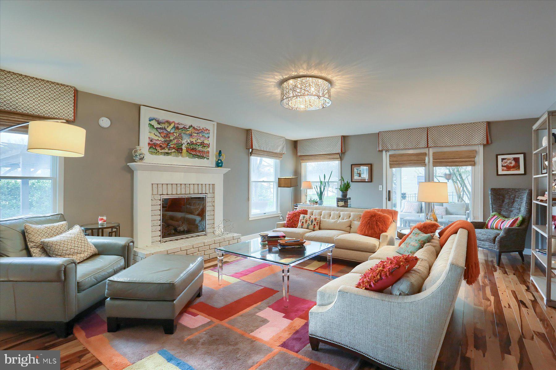 FOREST HILLS - Residential