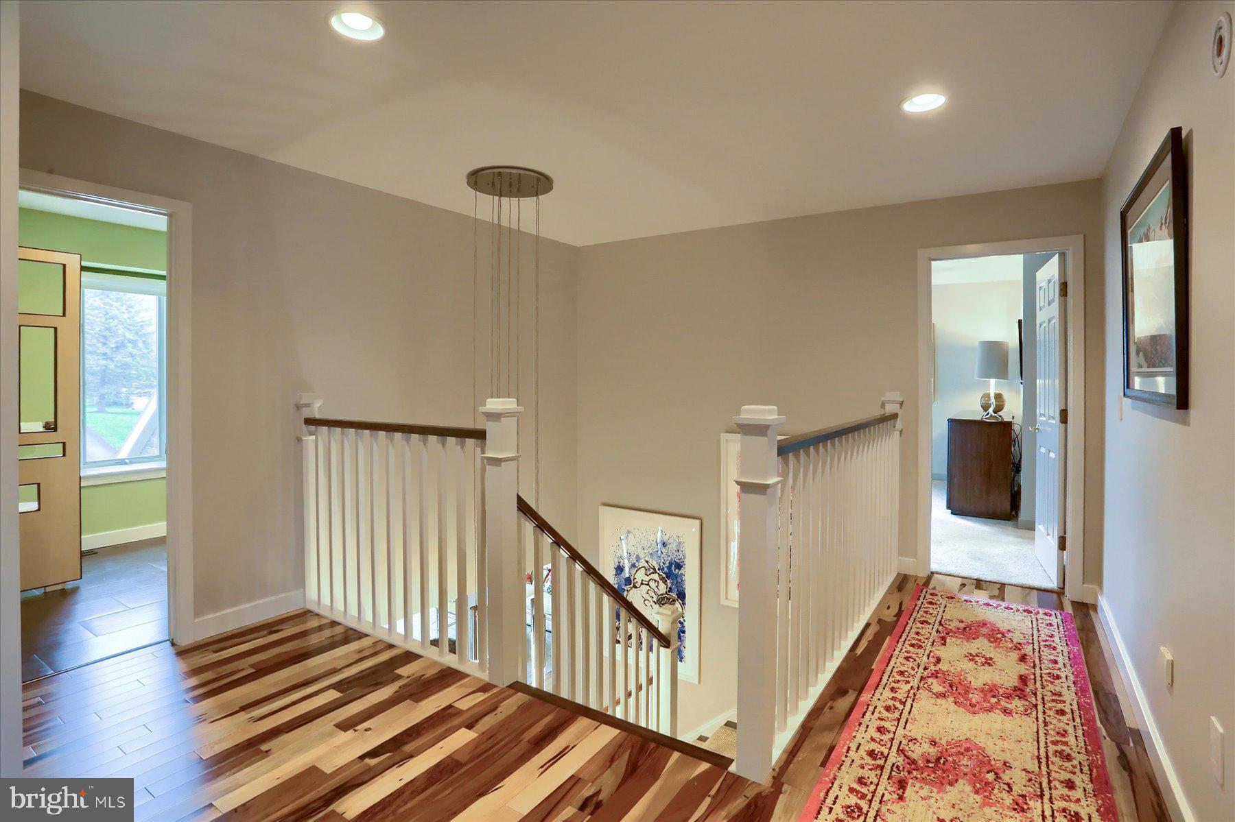 FOREST HILLS - Residential