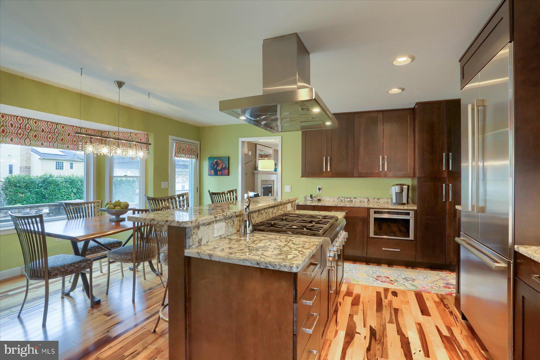 FOREST HILLS - Residential