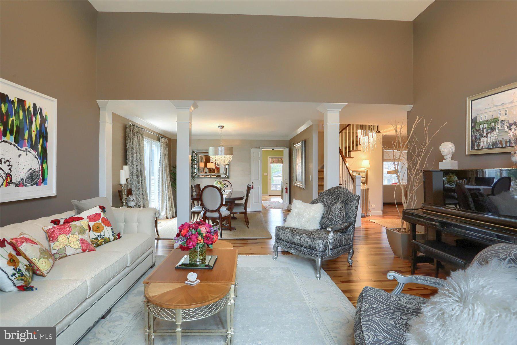 FOREST HILLS - Residential