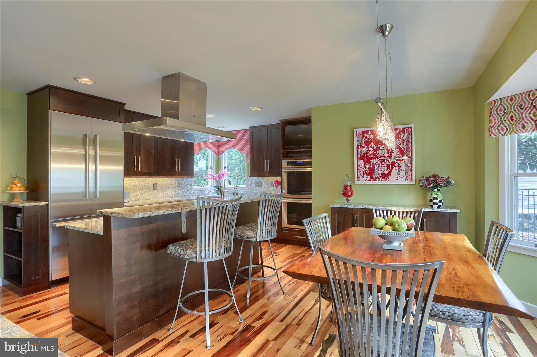 FOREST HILLS - Residential