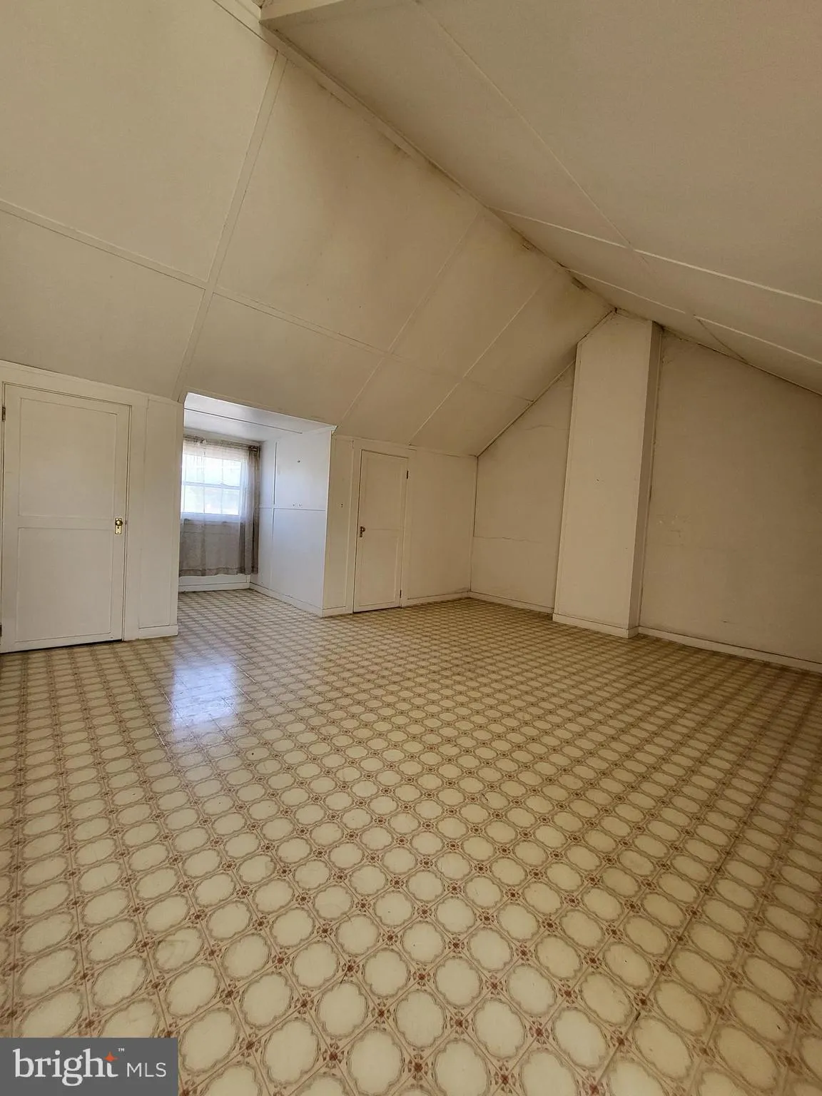 Reading, Pennsylvania 19611, United States, 4 Bedrooms Bedrooms, ,2 BathroomsBathrooms,Residential,Active,217495