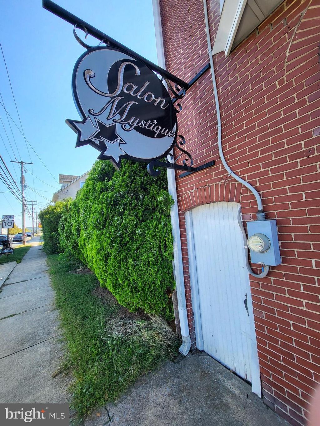 Photo of 402 Morgantown Road, READING, PA 19611 (MLS # PABK2063520)