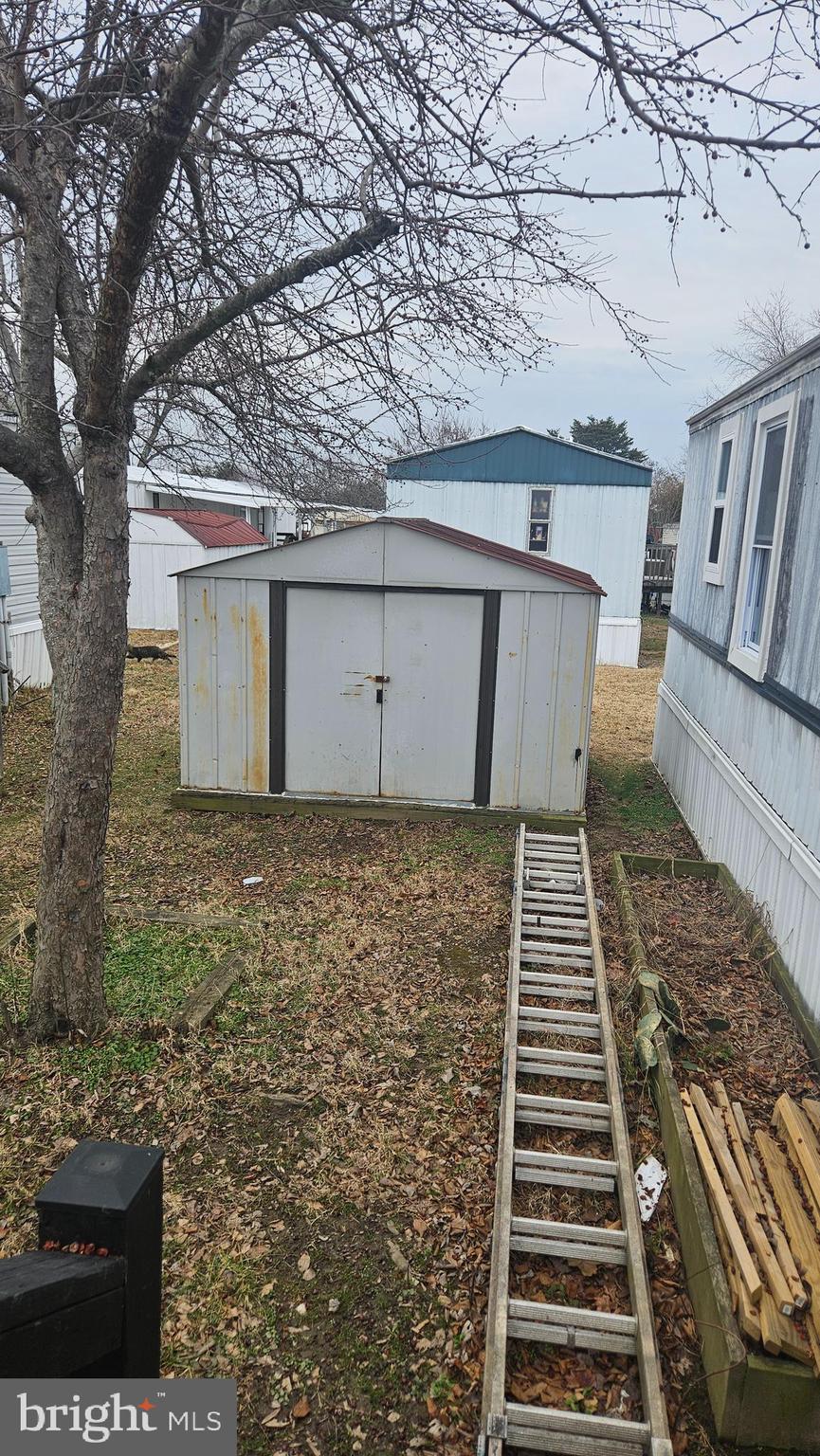 FOXWOOD VILLAGE - Residential