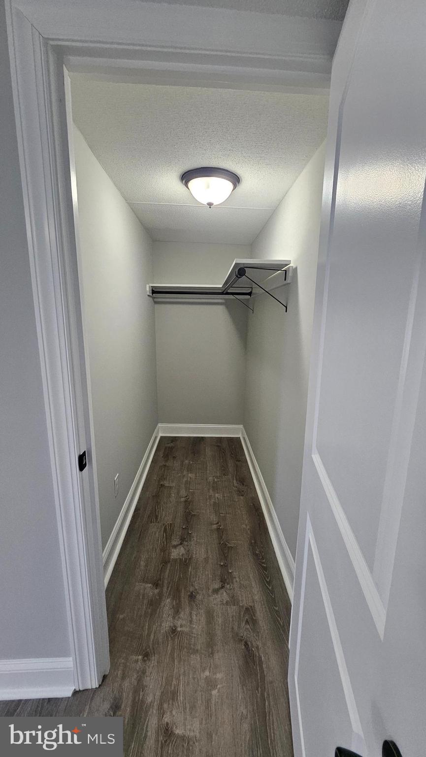 FOXWOOD VILLAGE - Residential