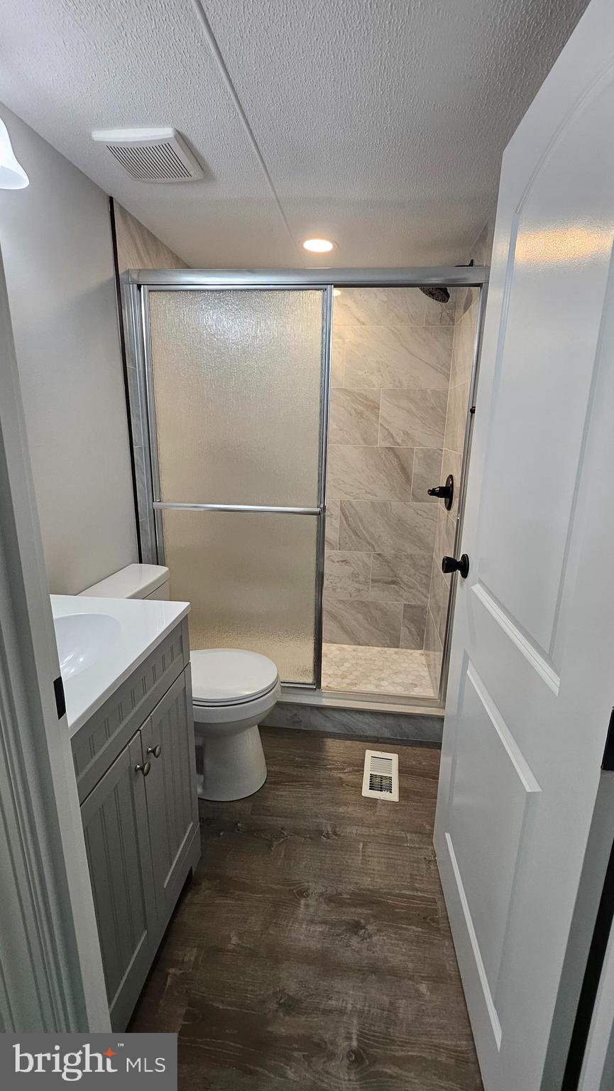 FOXWOOD VILLAGE - Residential