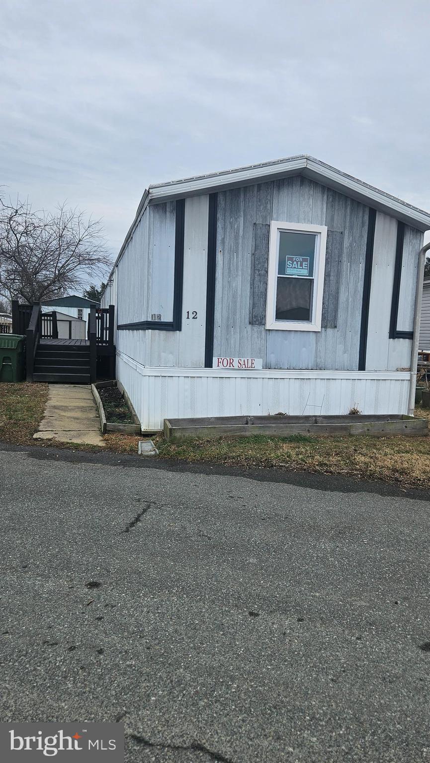 FOXWOOD VILLAGE - Residential