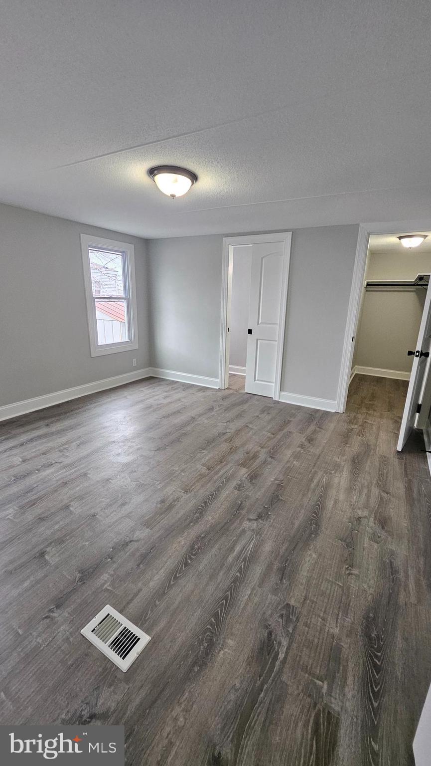 FOXWOOD VILLAGE - Residential