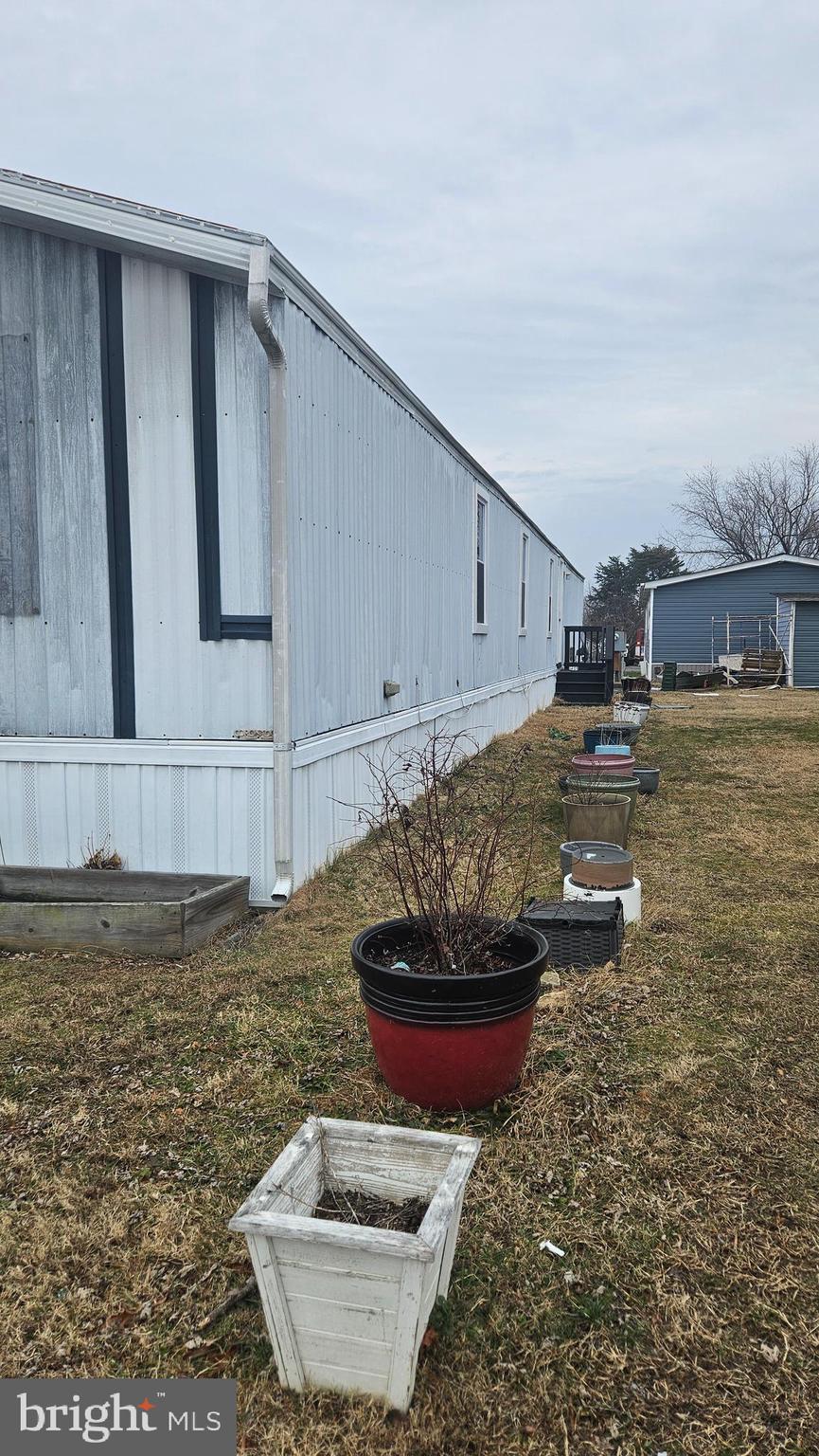 FOXWOOD VILLAGE - Residential